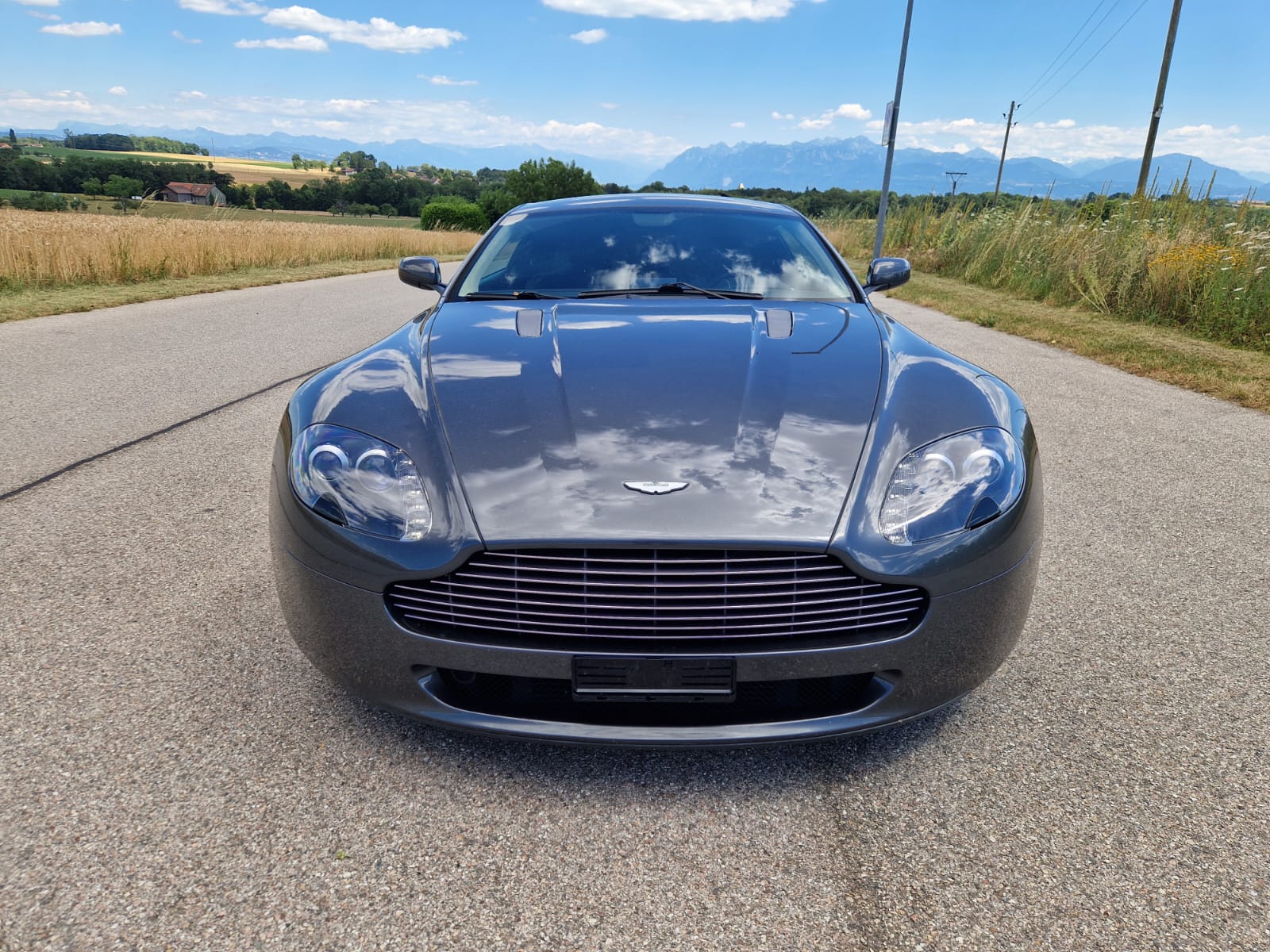 ASTON MARTIN V8 Vantage 4.3 Sportshift-image-1