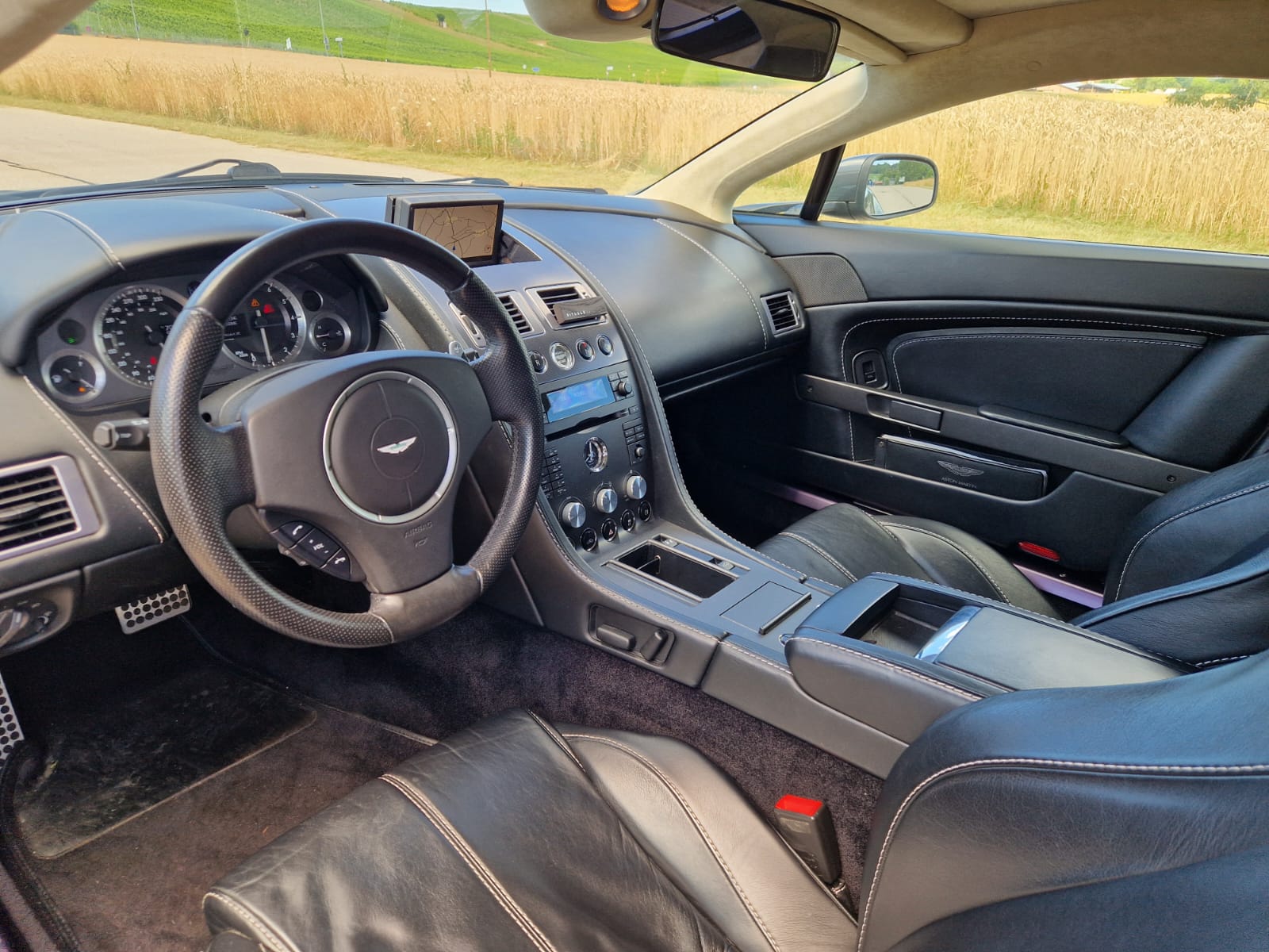 ASTON MARTIN V8 Vantage 4.3 Sportshift-image-4