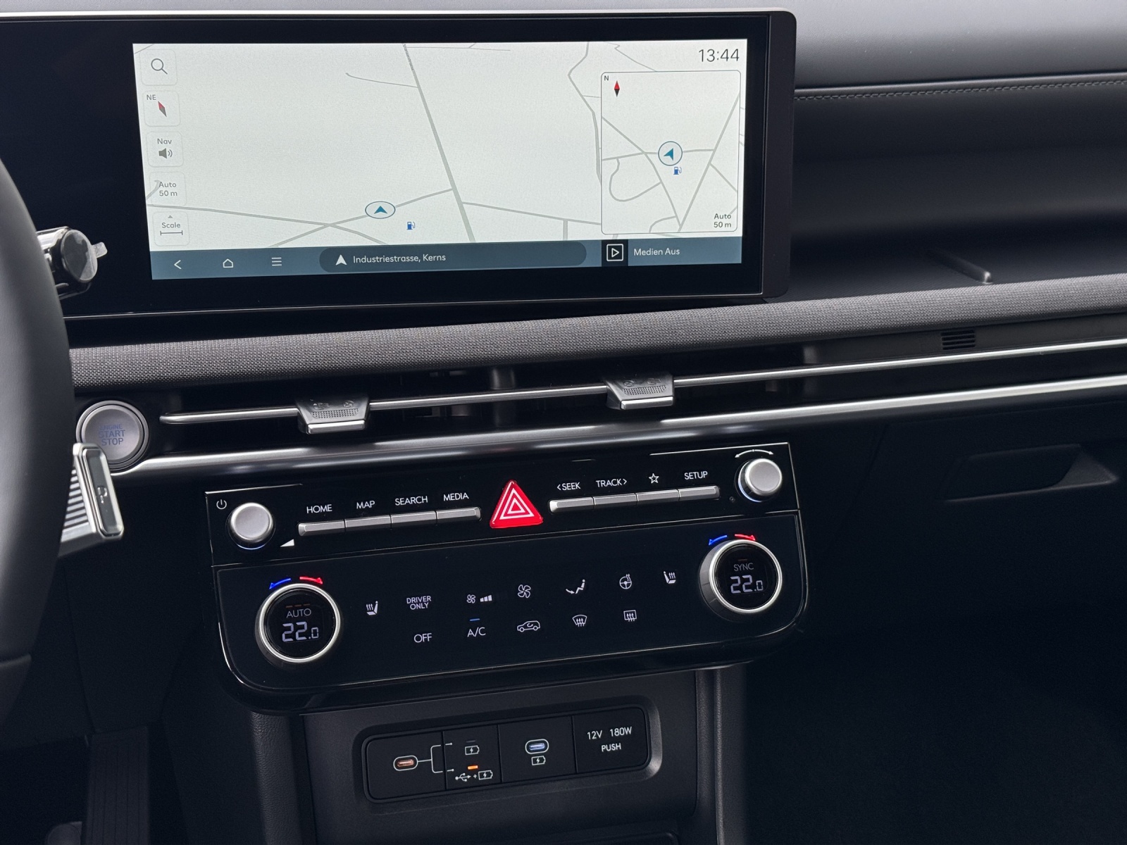 HYUNDAI Tucson 1.6 T-GDi HEV Origo Blackline 4WD MY27-image-12