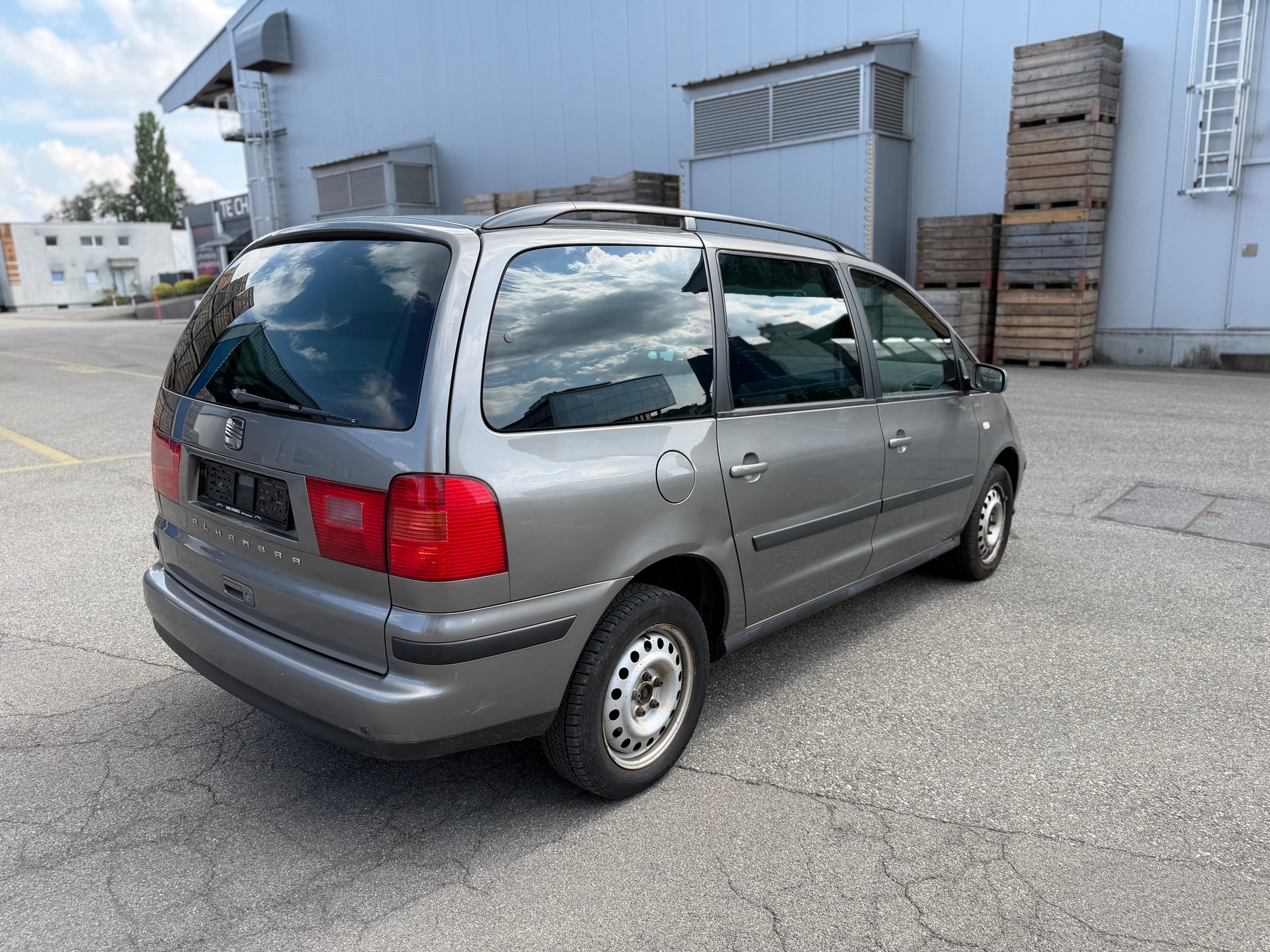 SEAT Alhambra 1.9 TDI Advantage-showroom-element-2