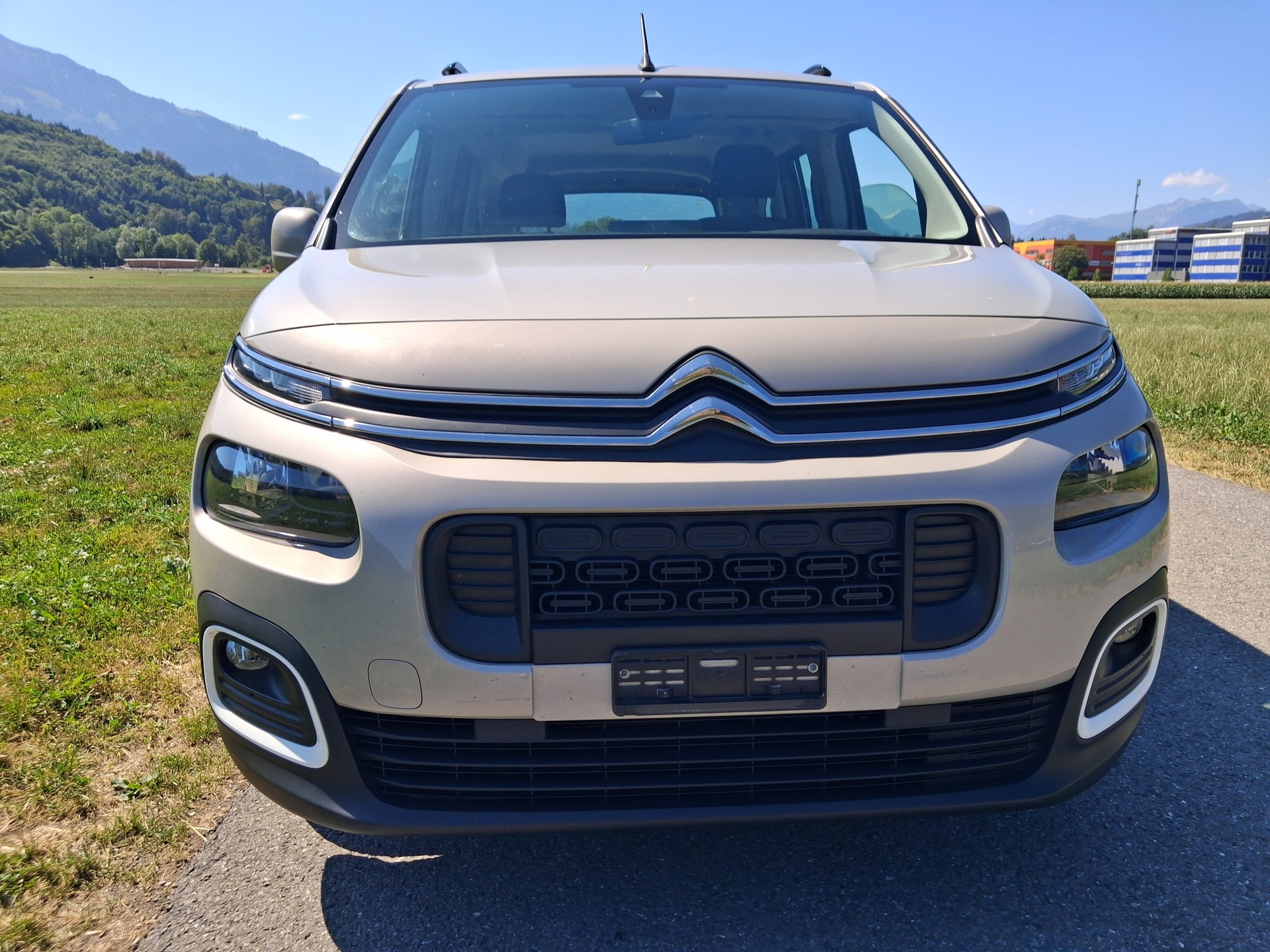 CITROEN Berlingo XL 1.5 BlueHDi Live-image-4