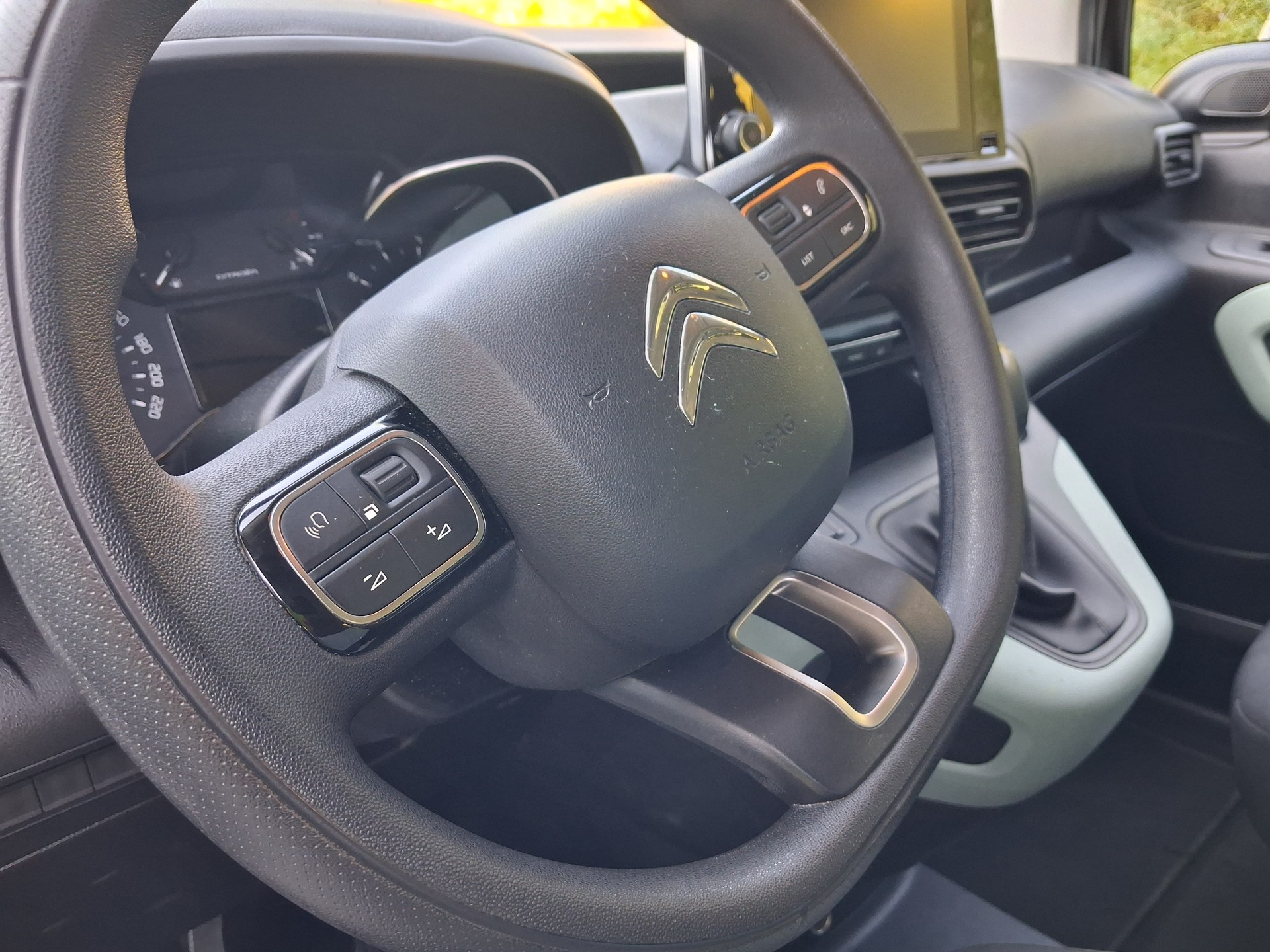 CITROEN Berlingo XL 1.5 BlueHDi Live-image-6