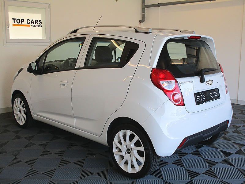 CHEVROLET Spark 1.2 LT-showroom-element-1
