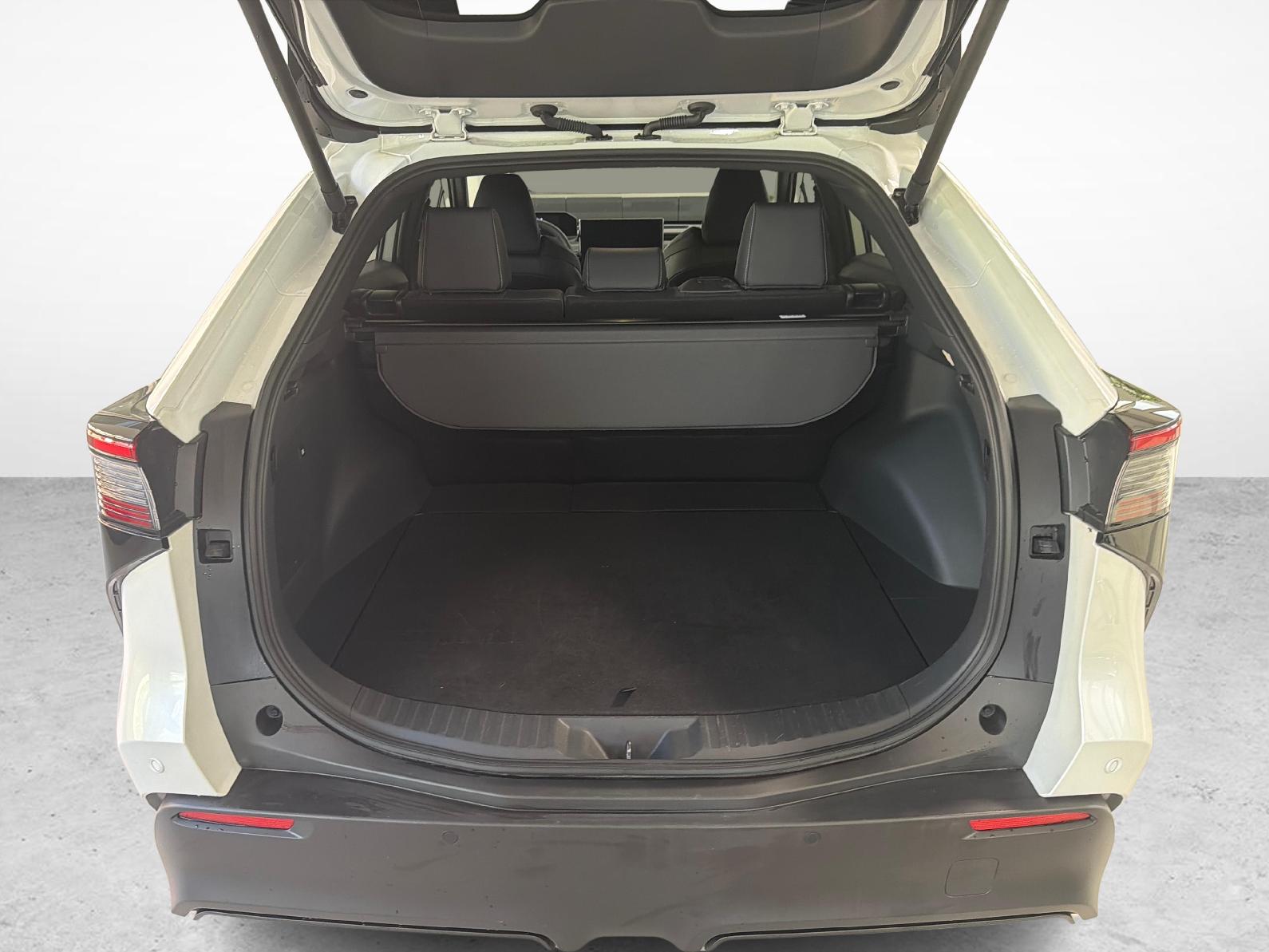 TOYOTA bZ4X Premium AWD 22KW - Ruote invernali & Servizi inclusi-image-12