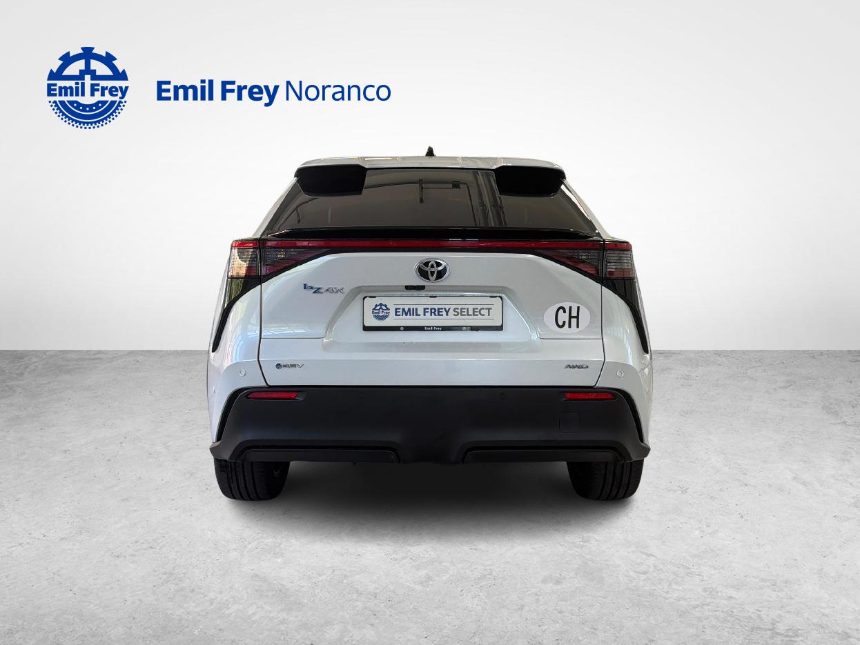 TOYOTA bZ4X Premium AWD 22KW - Ruote invernali & Servizi inclusi-showroom-element-3