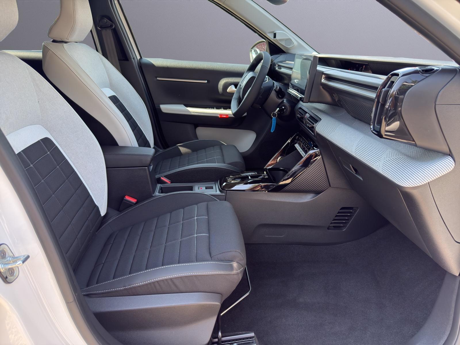 CITROEN C3 1.2 Hybrid Max-image-8
