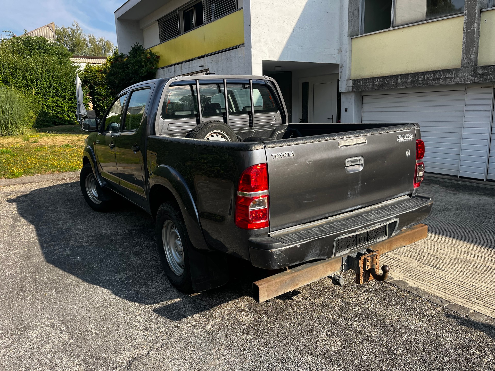 TOYOTA Hilux 2.5D 4WD Double Cab Luna-image-6