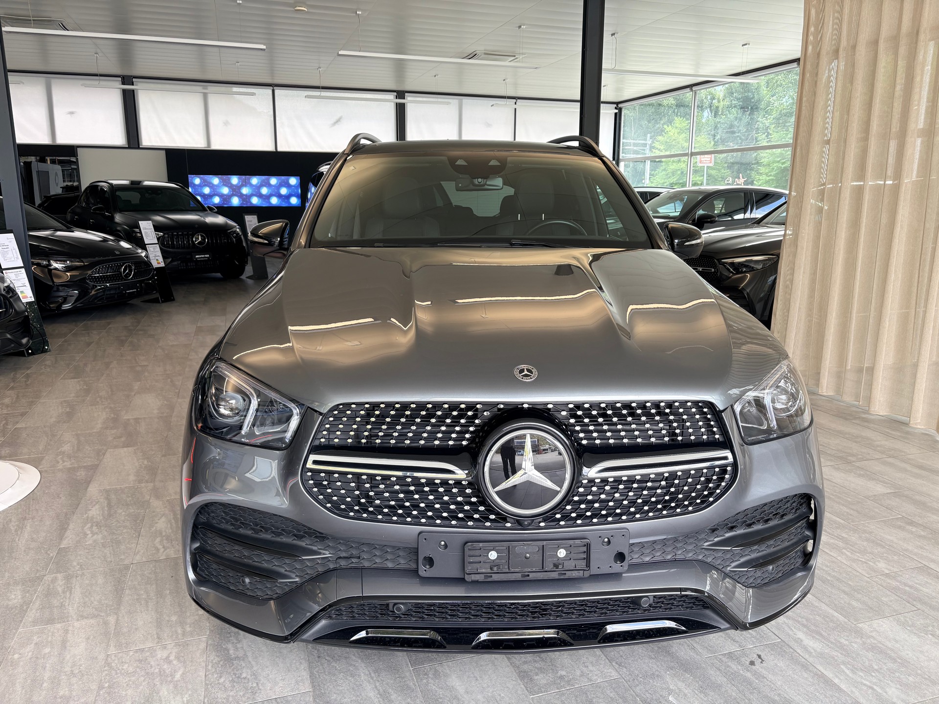 MERCEDES-BENZ GLE 350 e AMG Line 4matic