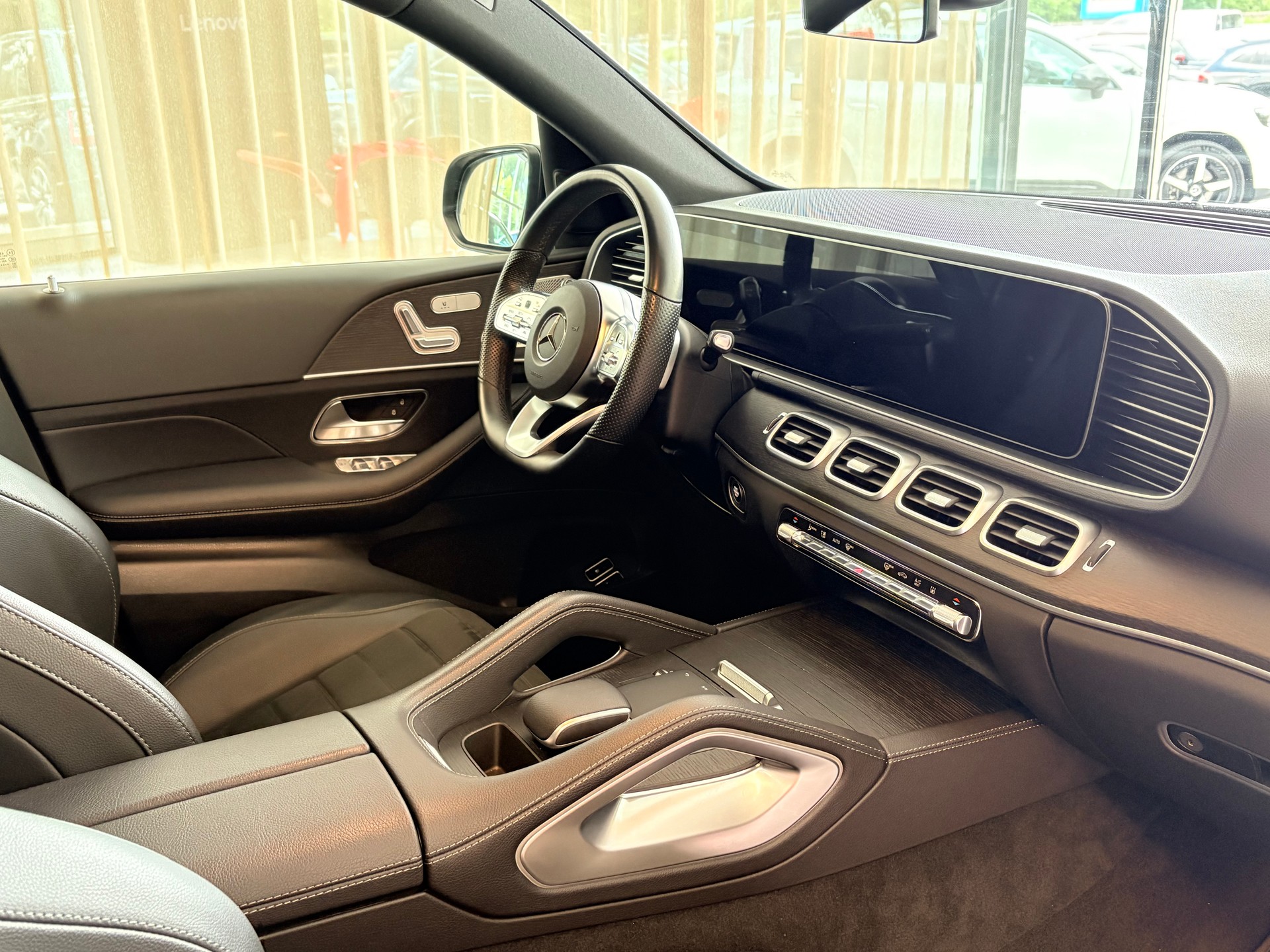 MERCEDES-BENZ GLE 350 e AMG Line 4matic-image-13