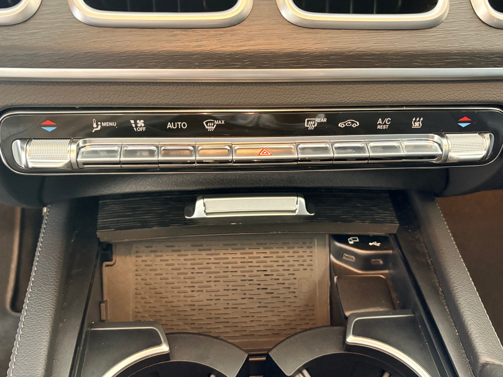 MERCEDES-BENZ GLE 350 e AMG Line 4matic-image-10