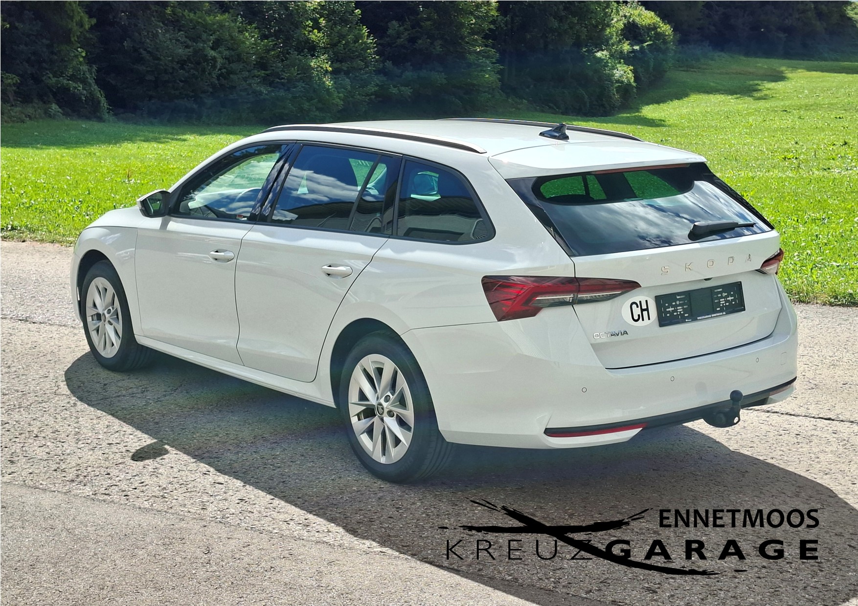 SKODA Octavia Combi 1.5 TSI mHEV DSG Selection *Anhängerkupplung+Garantie*-image-2