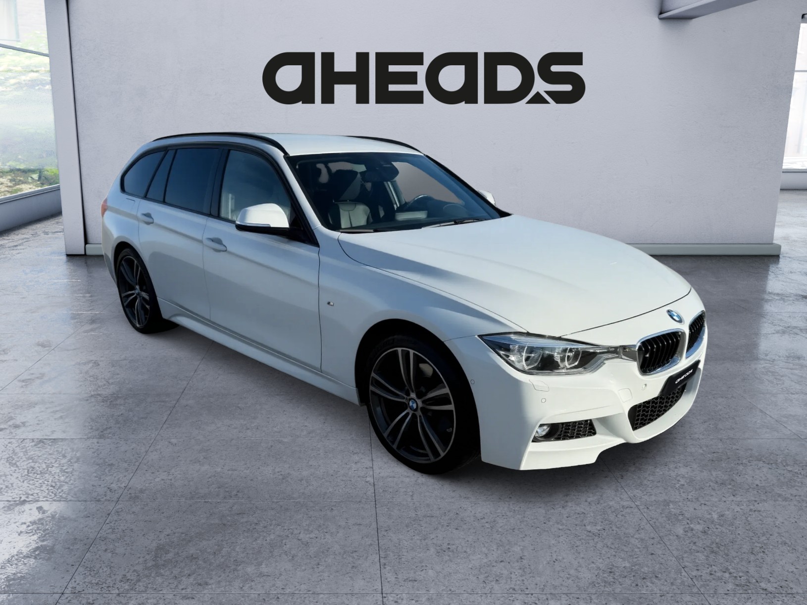 BMW 330i xDrive Touring M Sport Steptronic-showroom-element-3