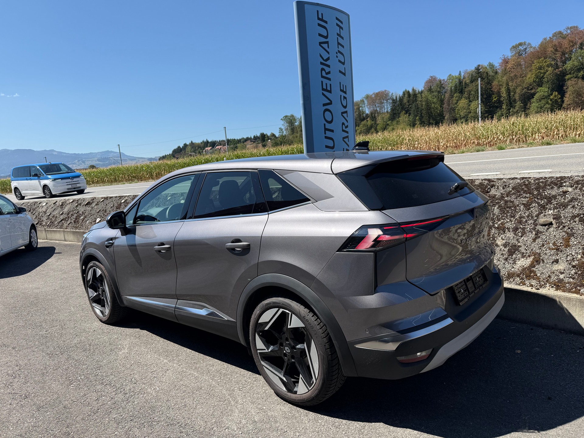 RENAULT Symbioz 1.6 E-Tech Iconic-showroom-element-1