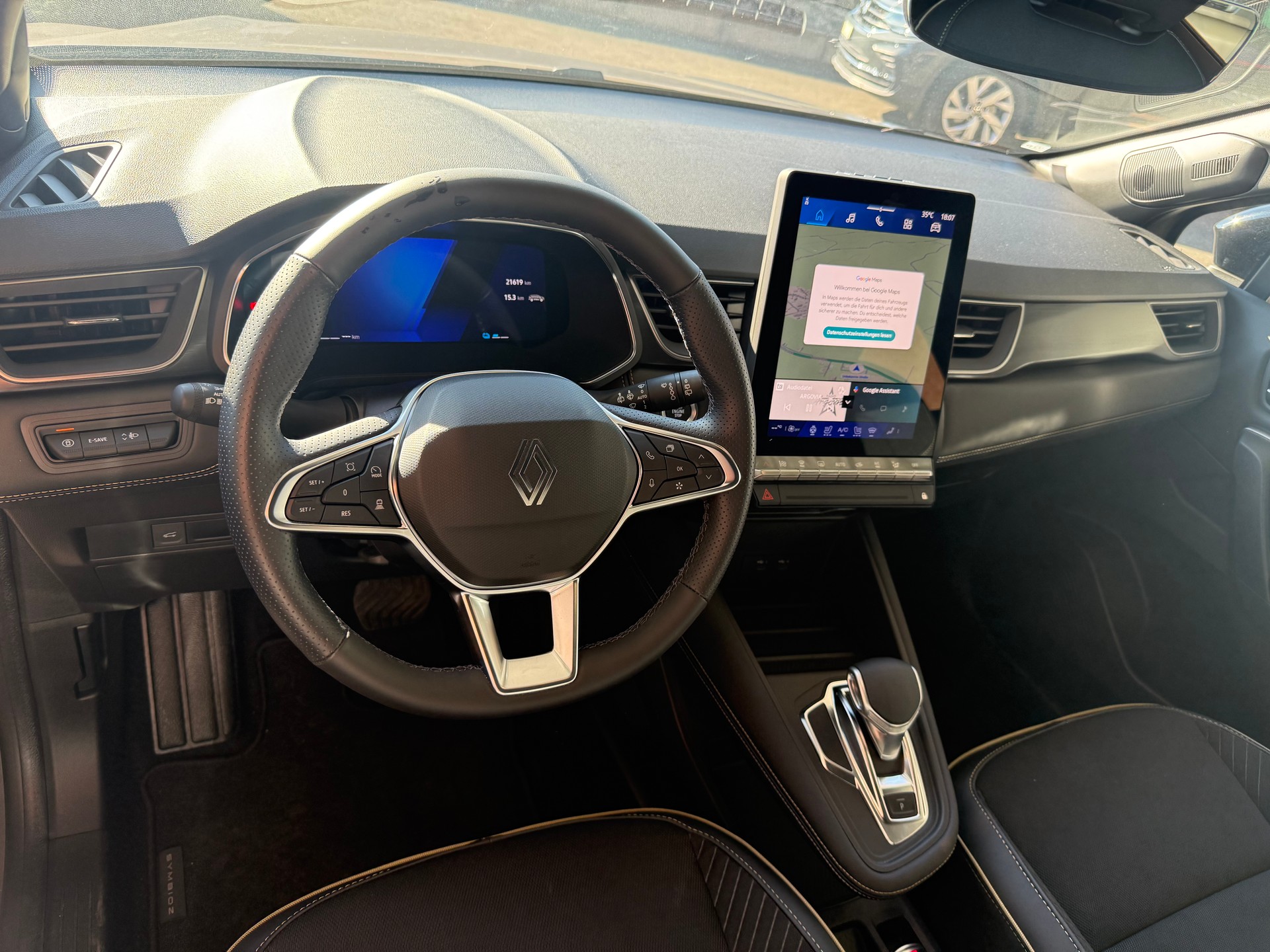 RENAULT Symbioz 1.6 E-Tech Iconic-showroom-element-3