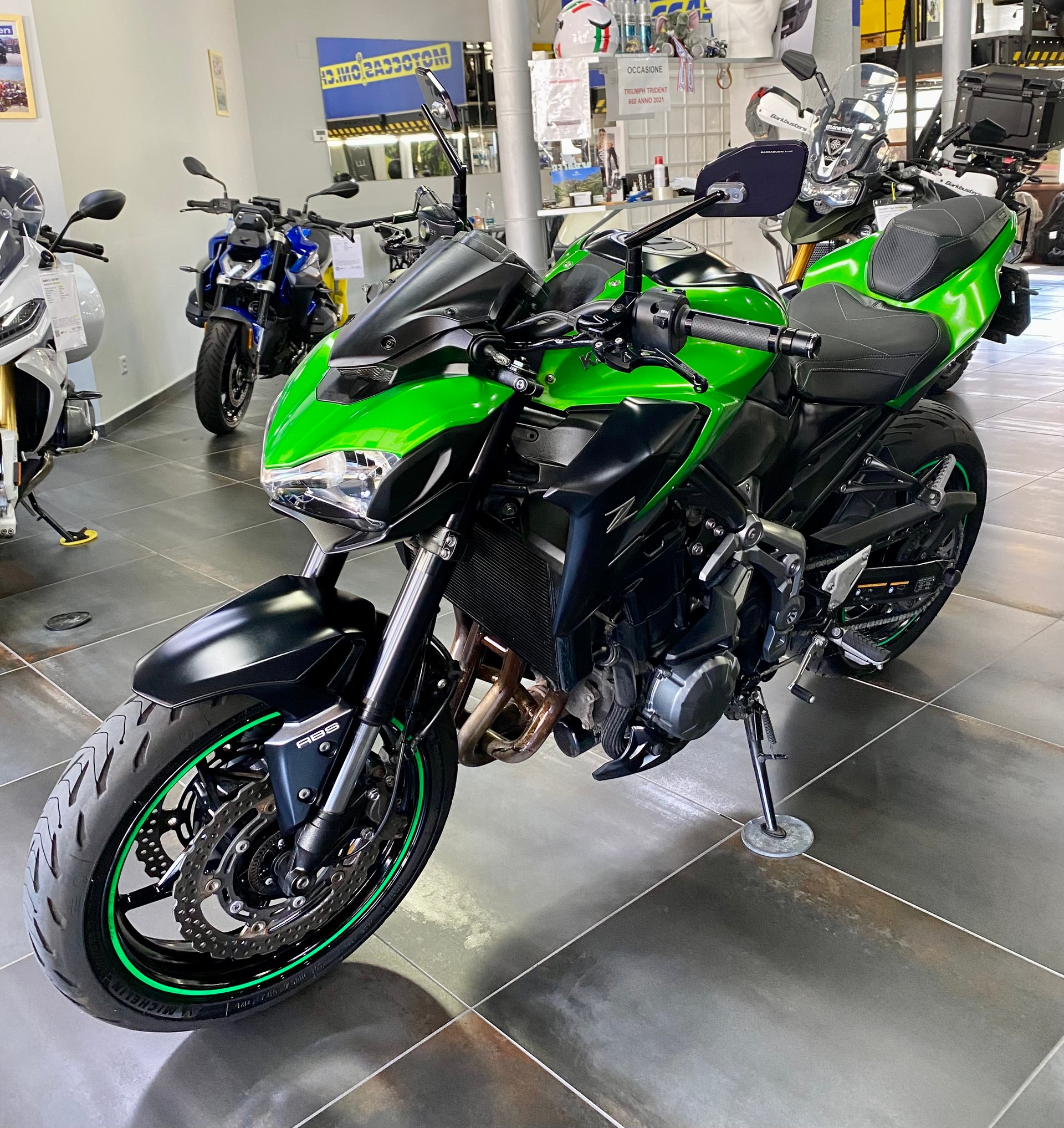 KAWASAKI Z 900-image-3