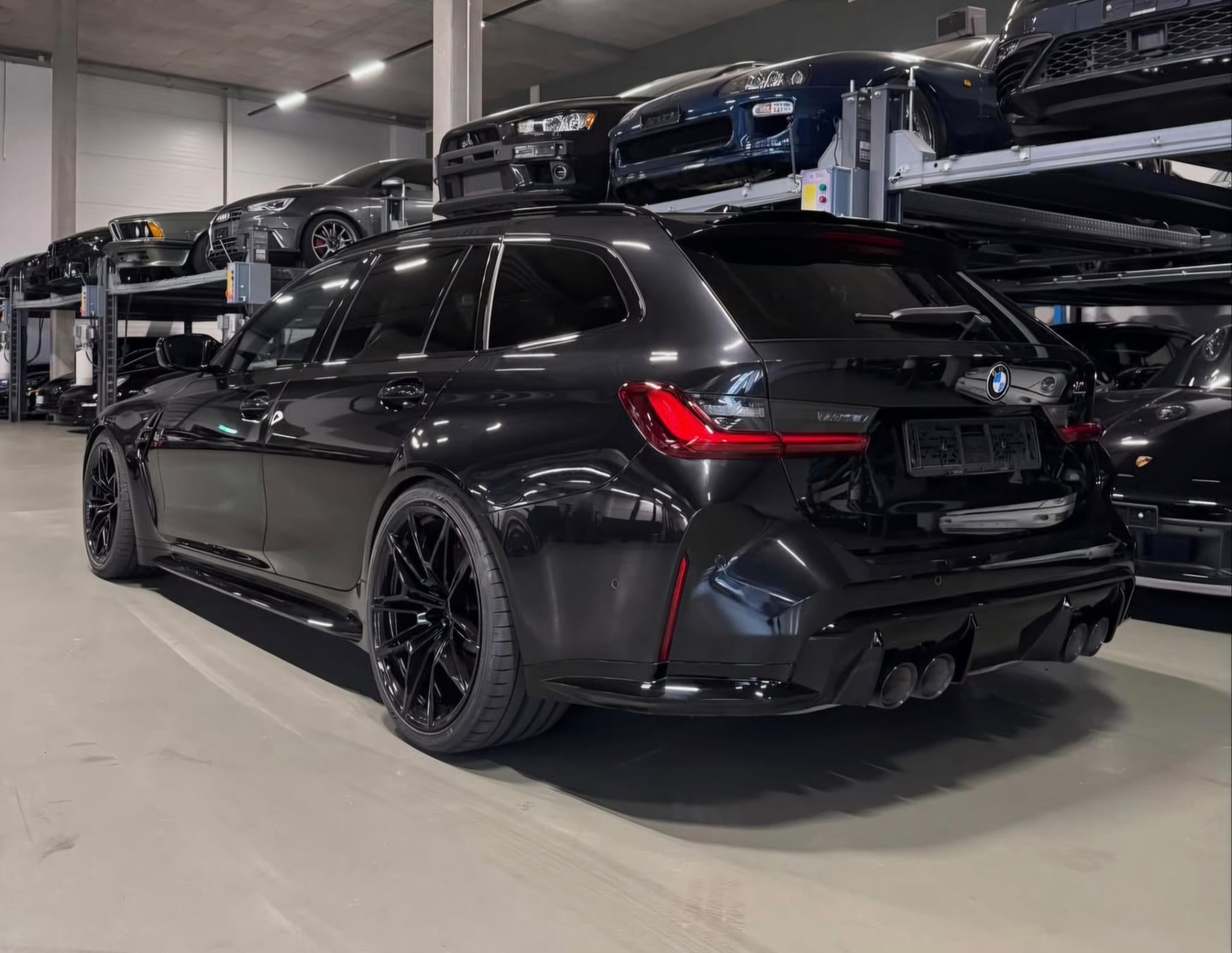 BMW M3 Touring xDrive Competition M *baquets carbone*-showroom-element-2