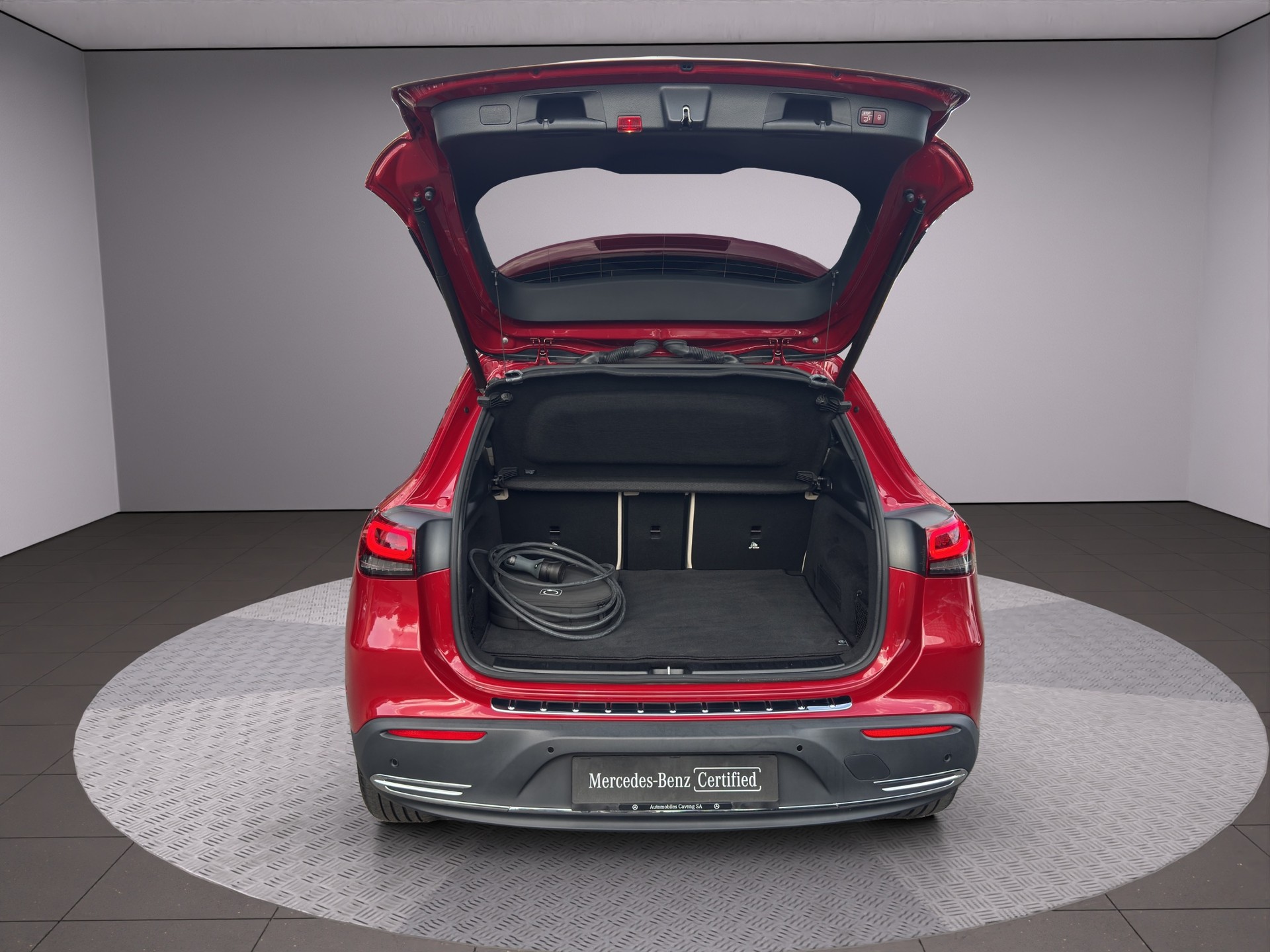 MERCEDES-BENZ EQA 350 4Matic Swiss Star-image-17