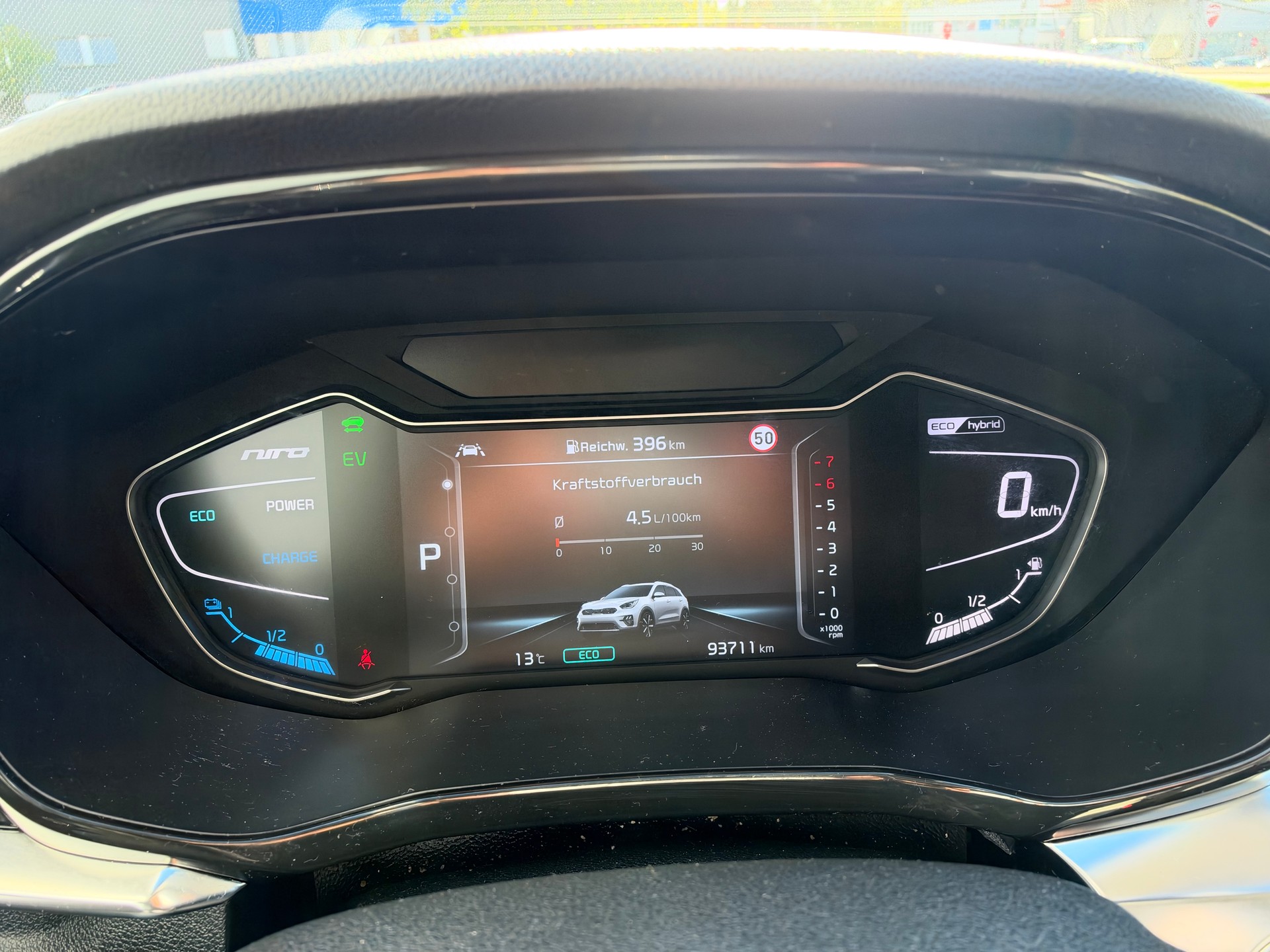 KIA Niro 1.6GDi Hybrid Power 25 DCT-image-12