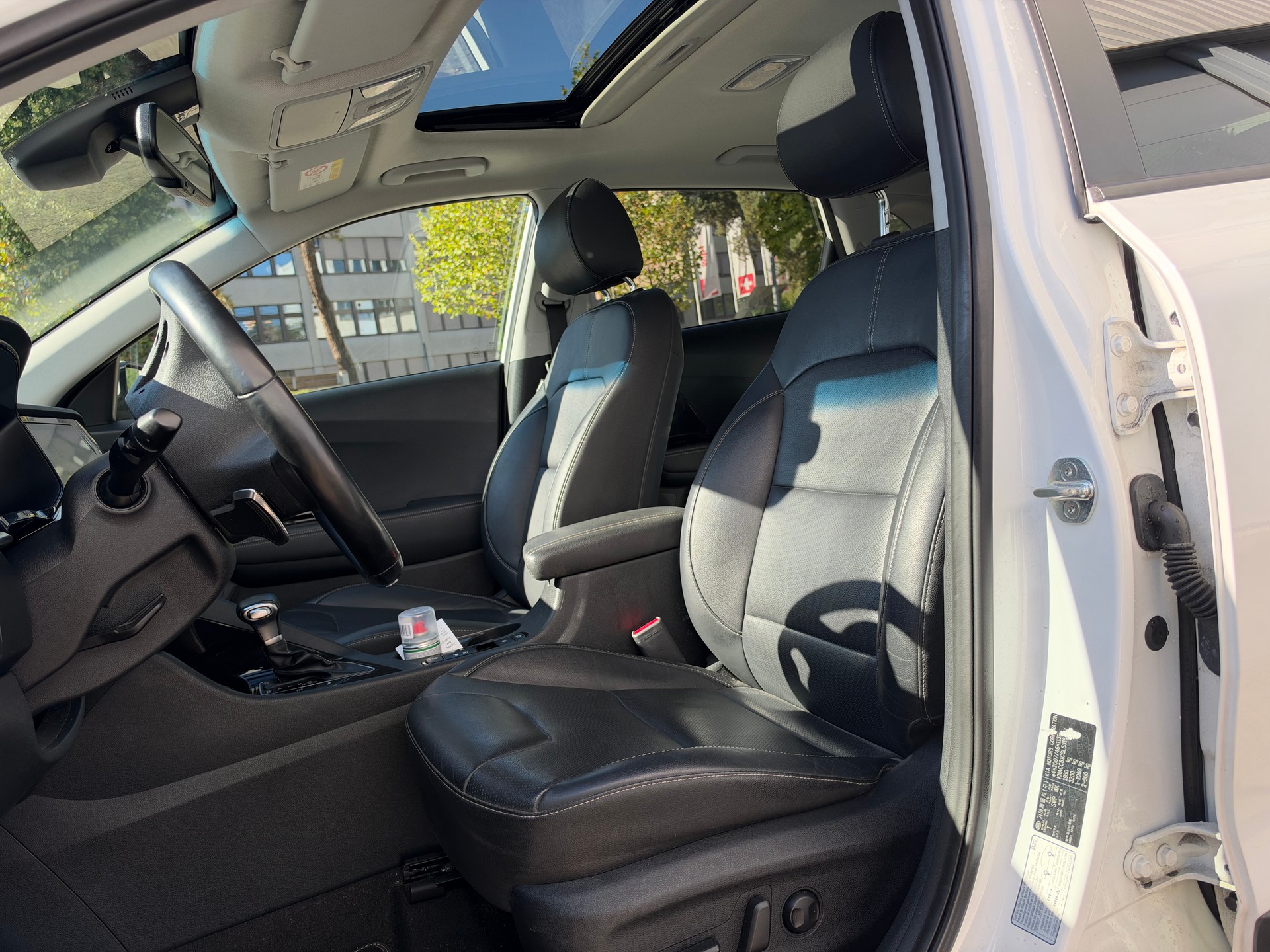KIA Niro 1.6GDi Hybrid Power 25 DCT-image-9