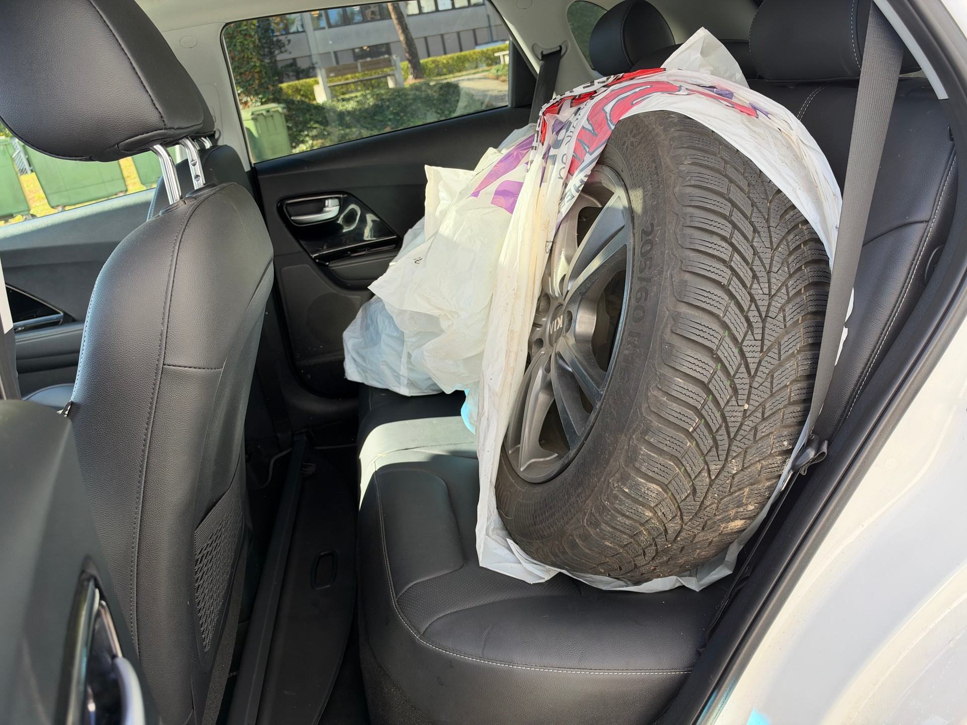 KIA Niro 1.6GDi Hybrid Power 25 DCT-image-14