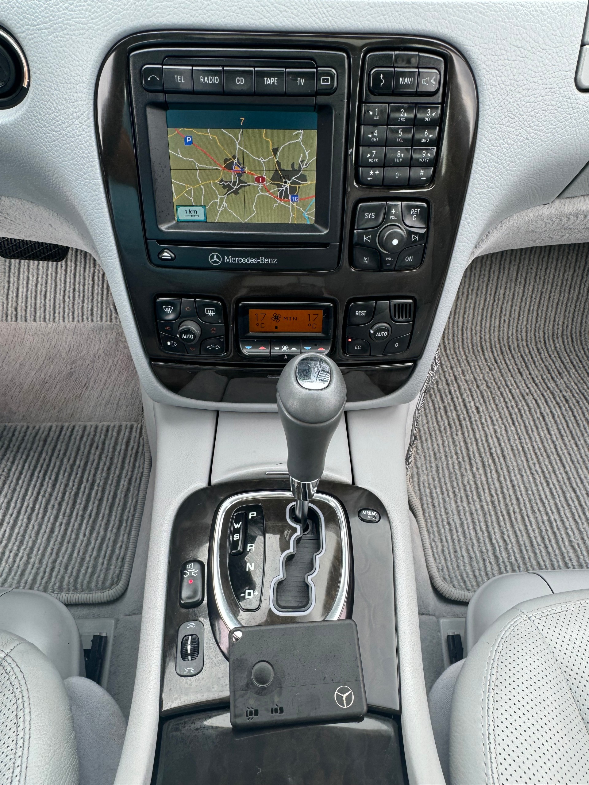 MERCEDES-BENZ S 320 L-image-10