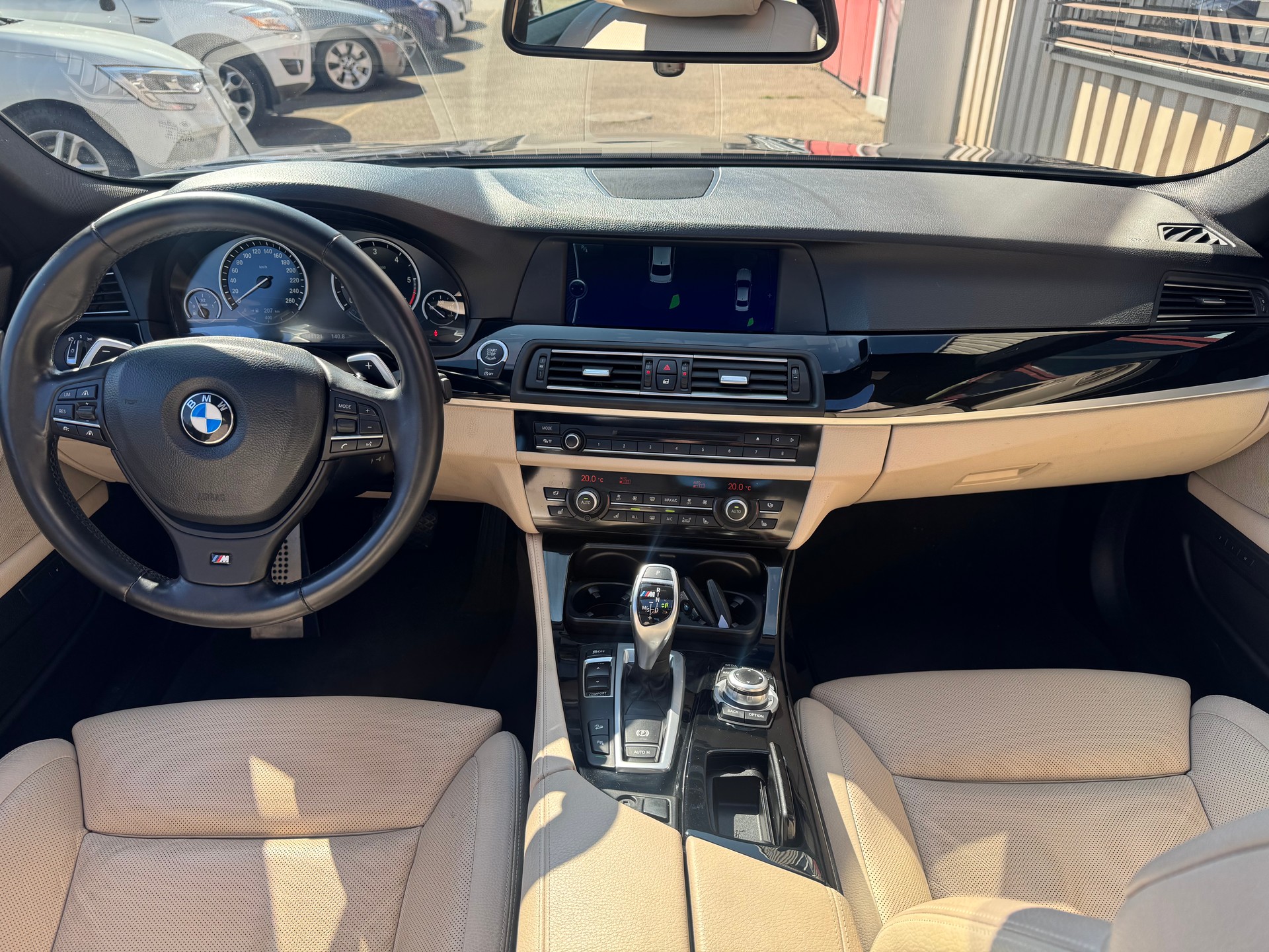 BMW M550d xDrive Steptronic-image-11