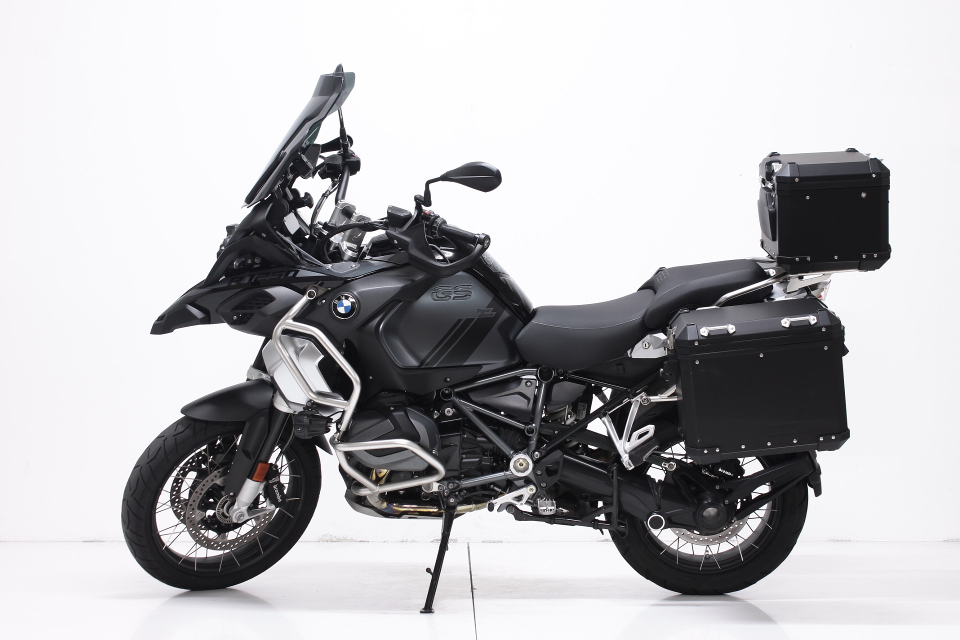 BMW R 1250 GS Adventure Triple Black-image-1