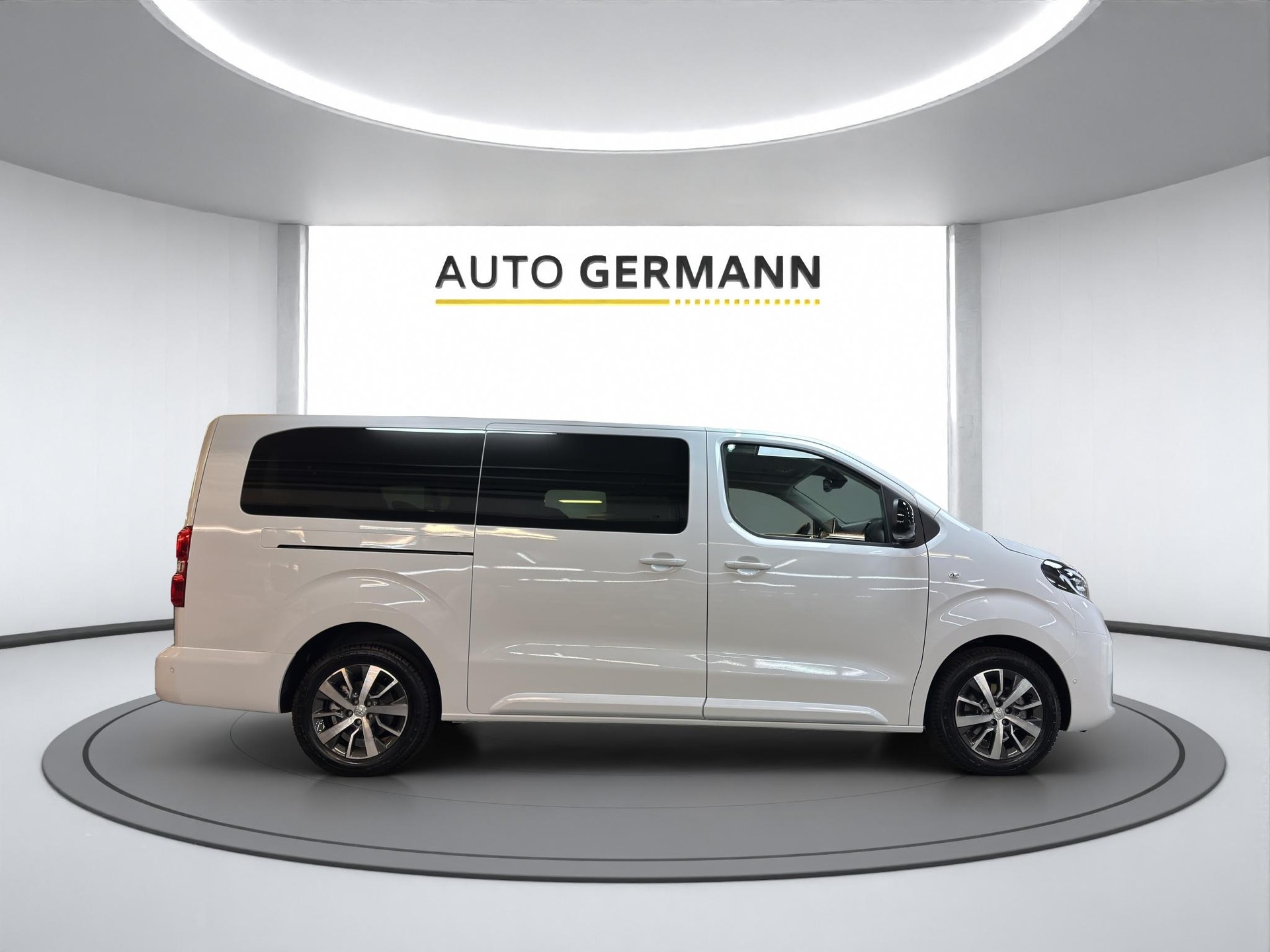 TOYOTA PROACE Verso L2 2.0 D Trend AT 177-image-6