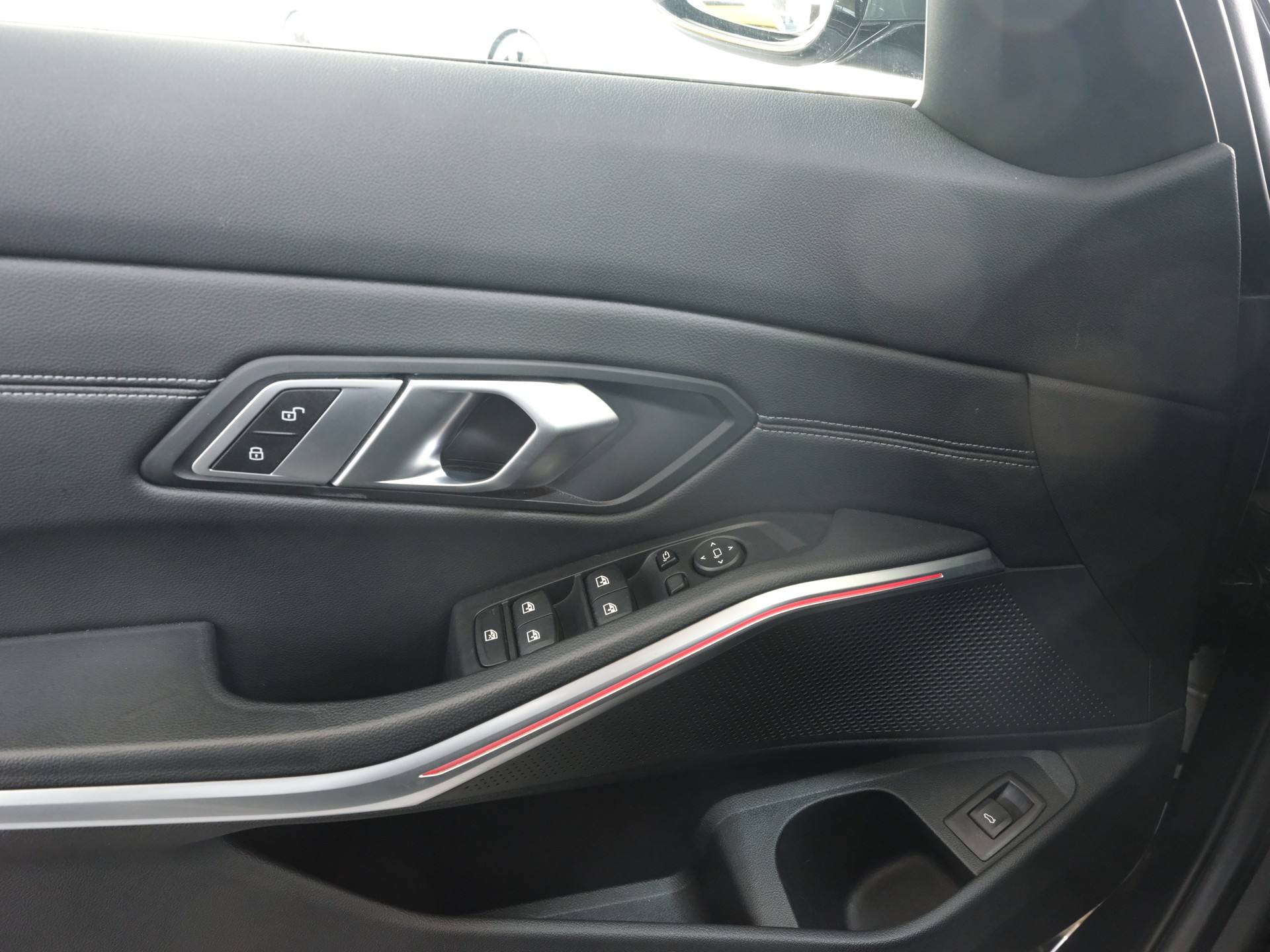 BMW 318d Steptronic Sport Line-image-24