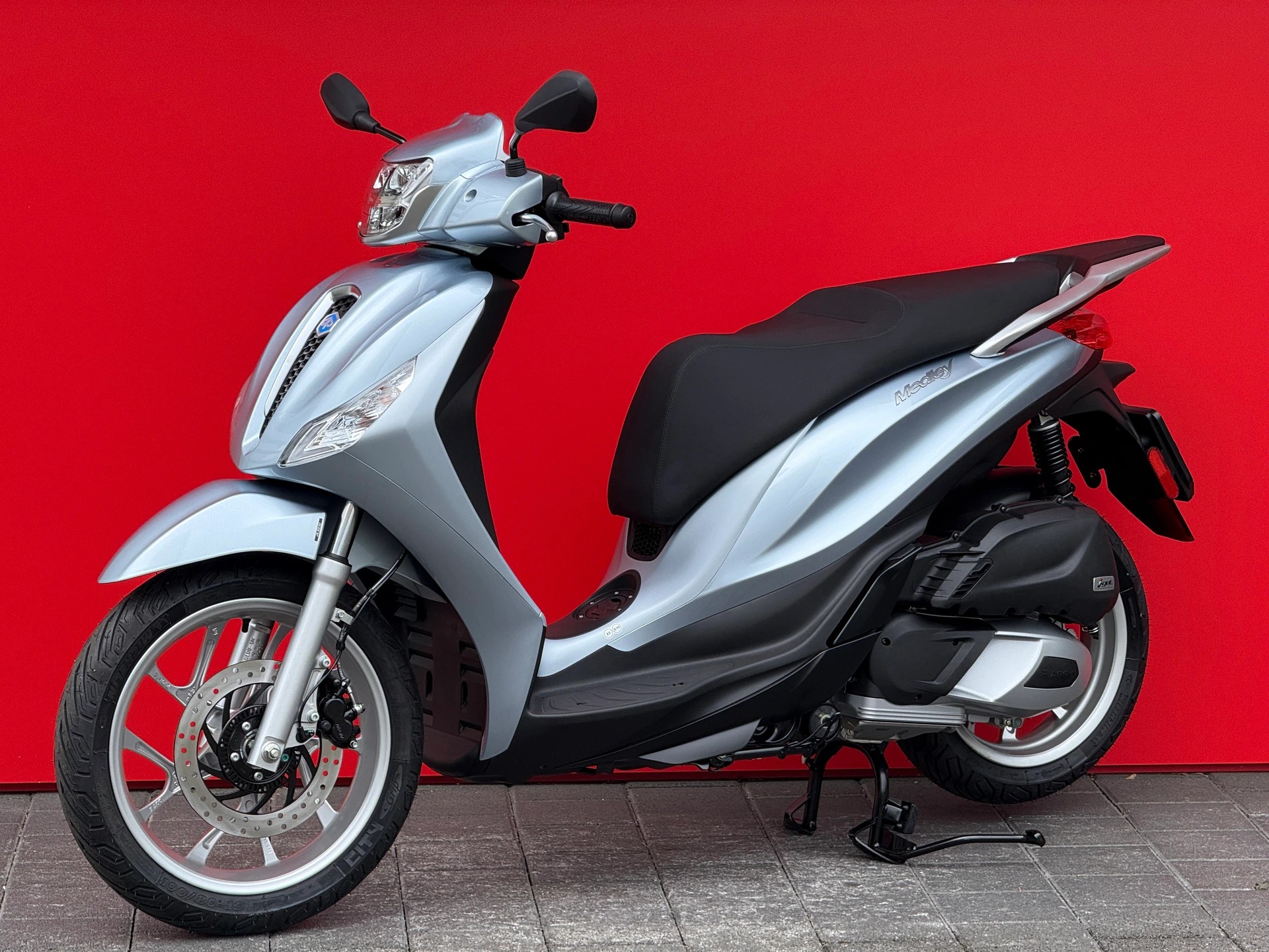 PIAGGIO Medley 200 E5+-image-1