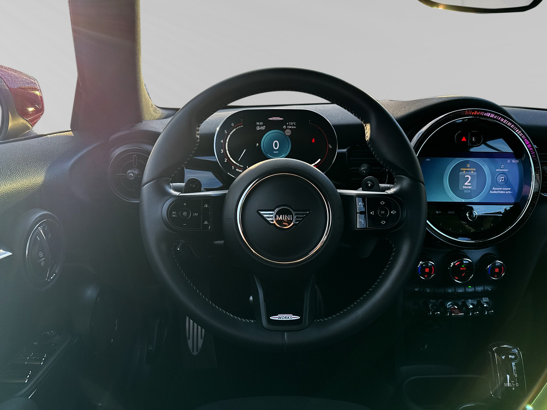 MINI Cooper John Cooper Works Cabriolet Steptronic-image-4