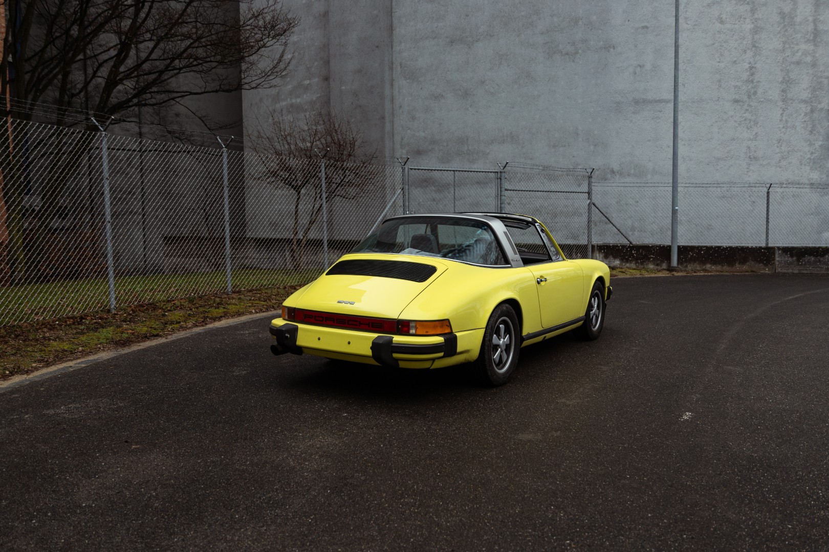 PORSCHE 911 2.7S Targa-image-6