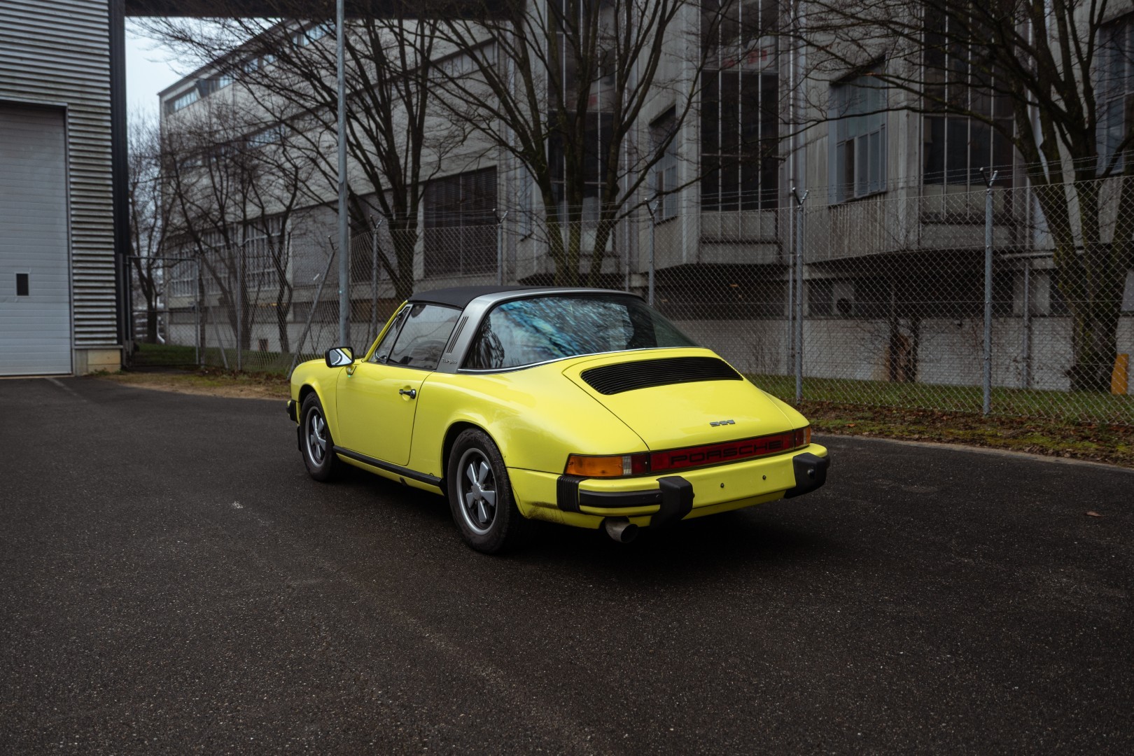 PORSCHE 911 2.7S Targa-image-4