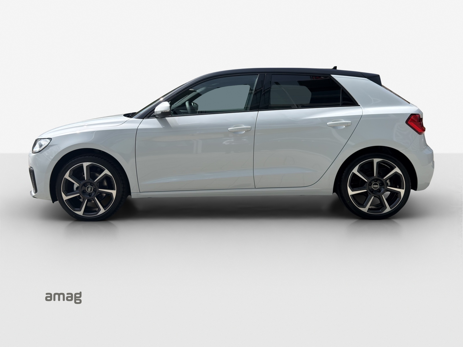 AUDI A1 Sportback 30 TFSI Attraction S-tronic-showroom-element-1