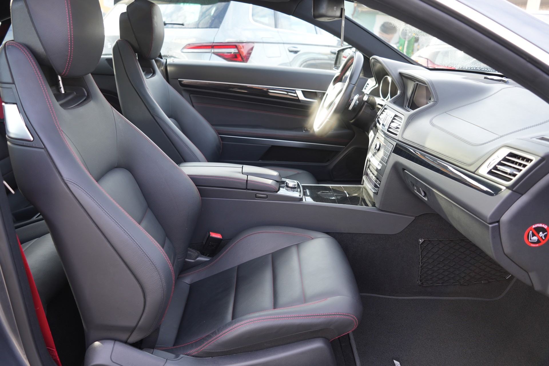 MERCEDES-BENZ E 350 BlueTEC 9G-Tronic AMG-Line-image-10