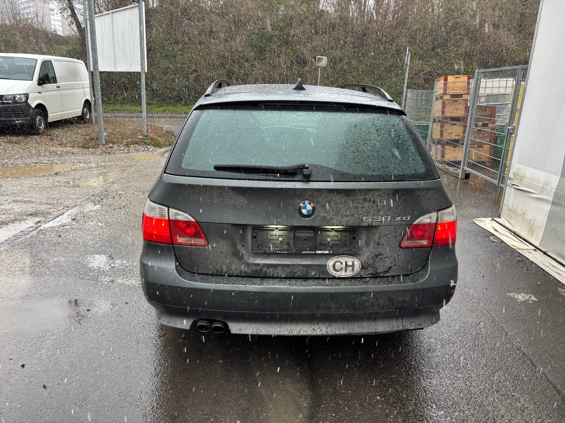 BMW 530xd Touring-image-5