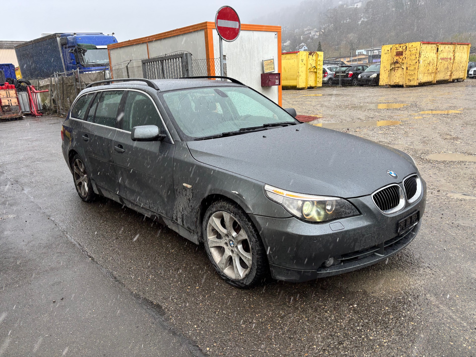 BMW 530xd Touring-image-1
