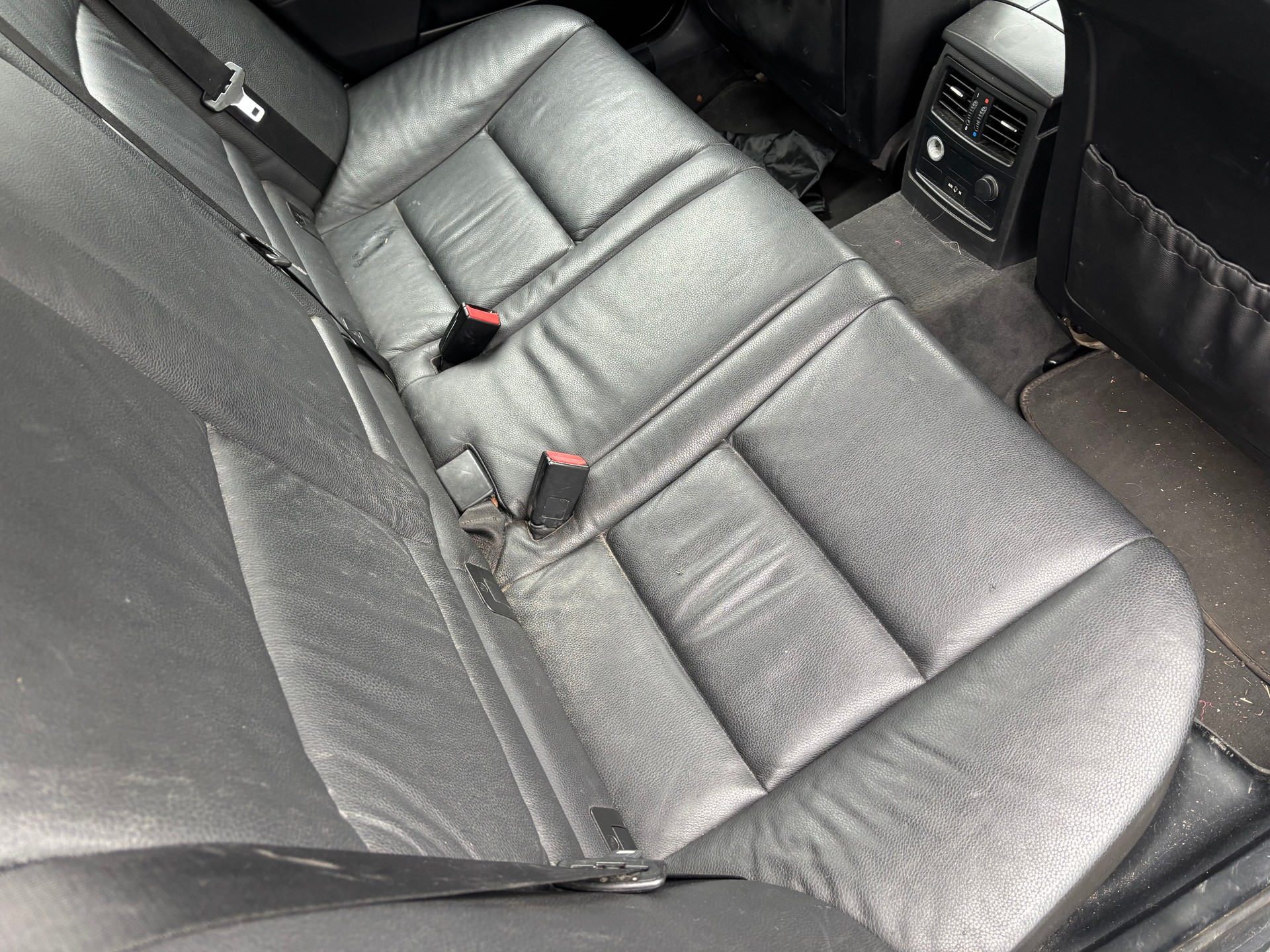 BMW 530xd Touring-image-10