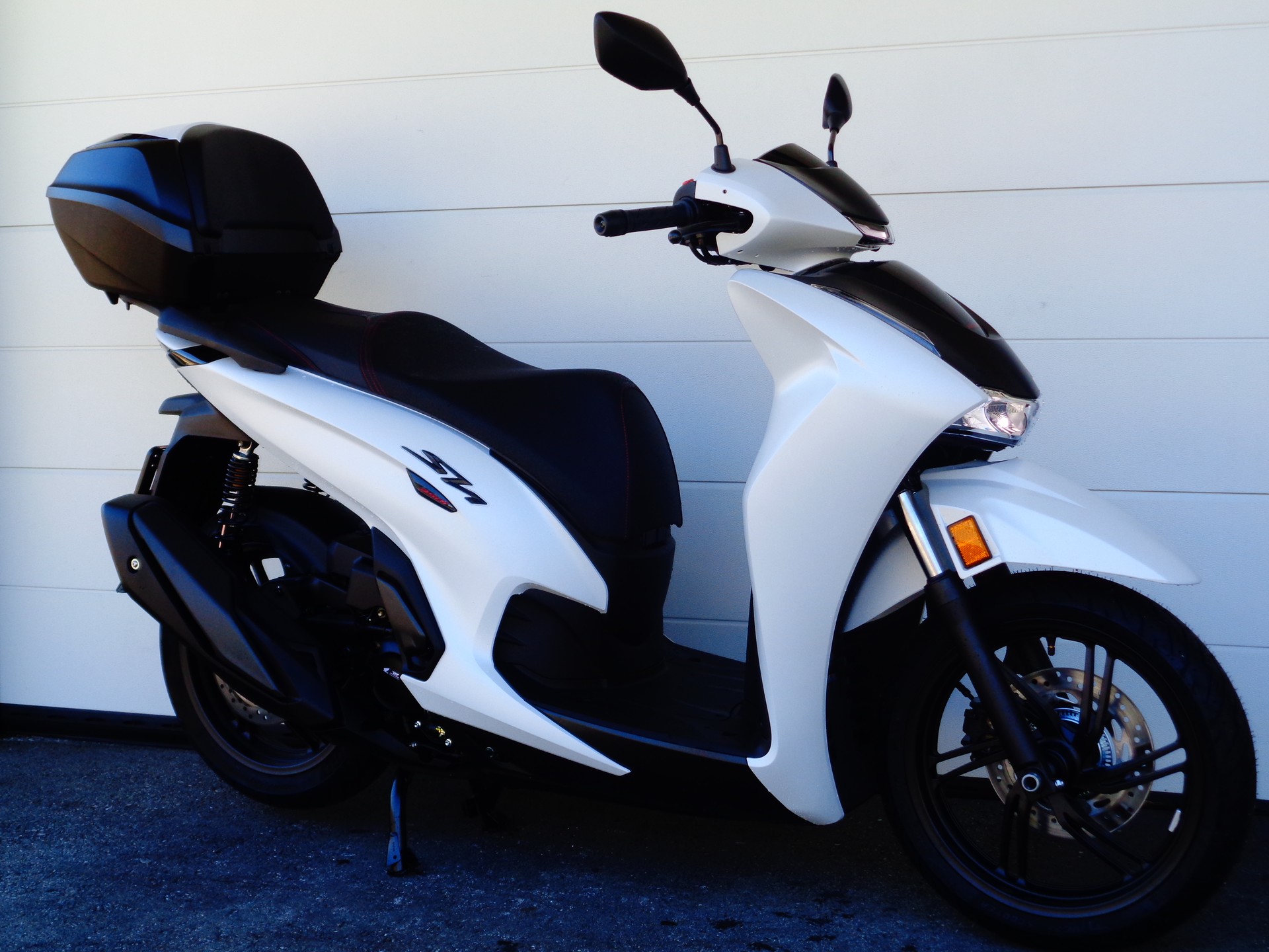 HONDA SH 350 Special Edition Sporty-image-0