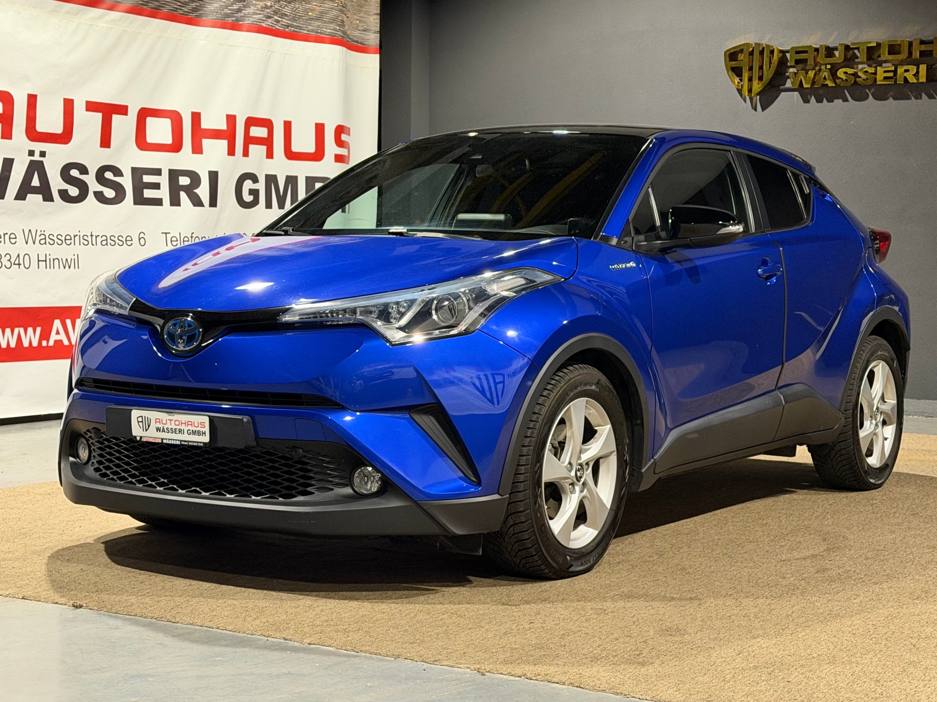 TOYOTA C-HR 1.8 HSD Comfort CVT-image-6