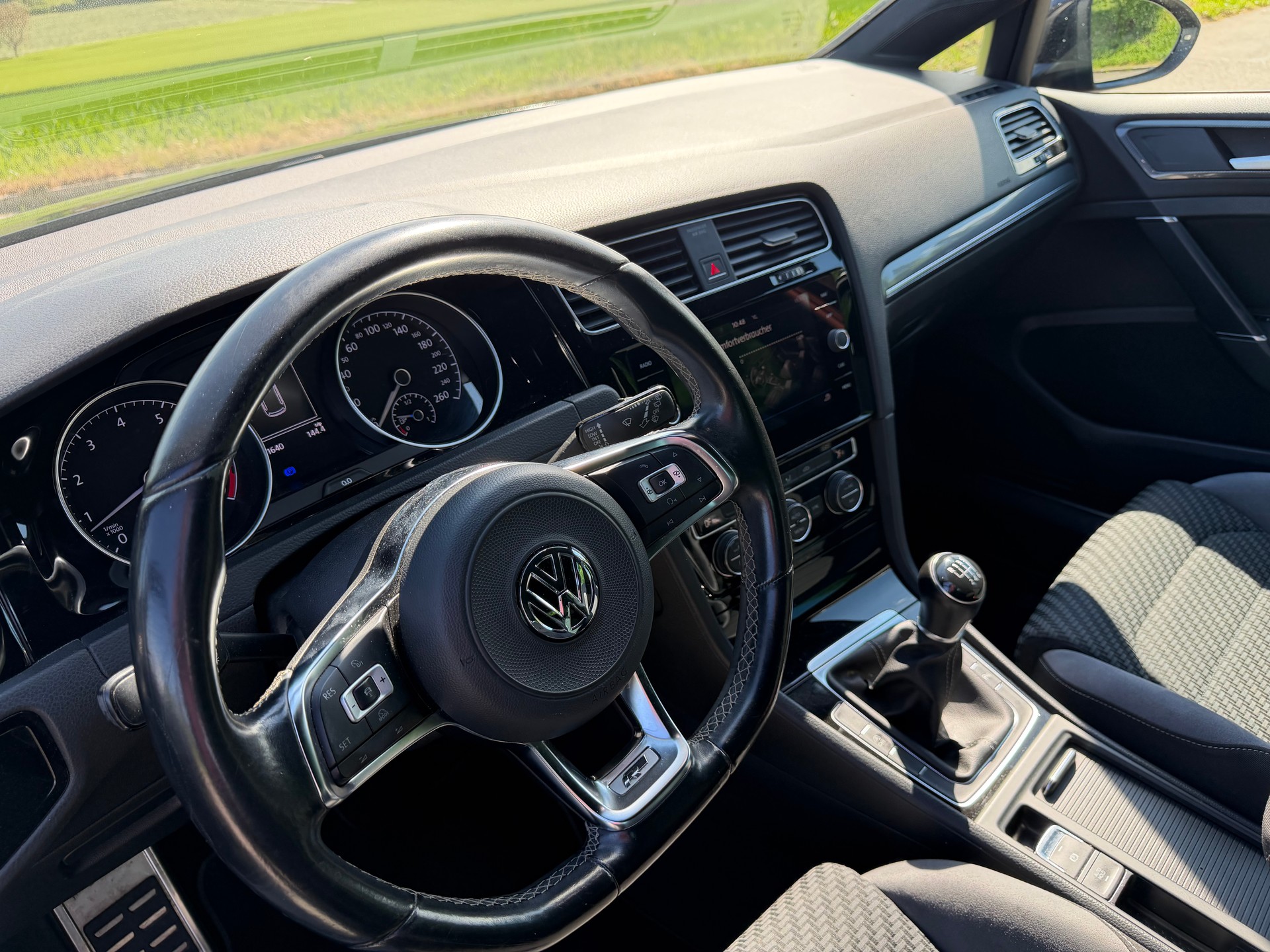 VW Golf 1.4 TSI Allstar R-Line-image-8
