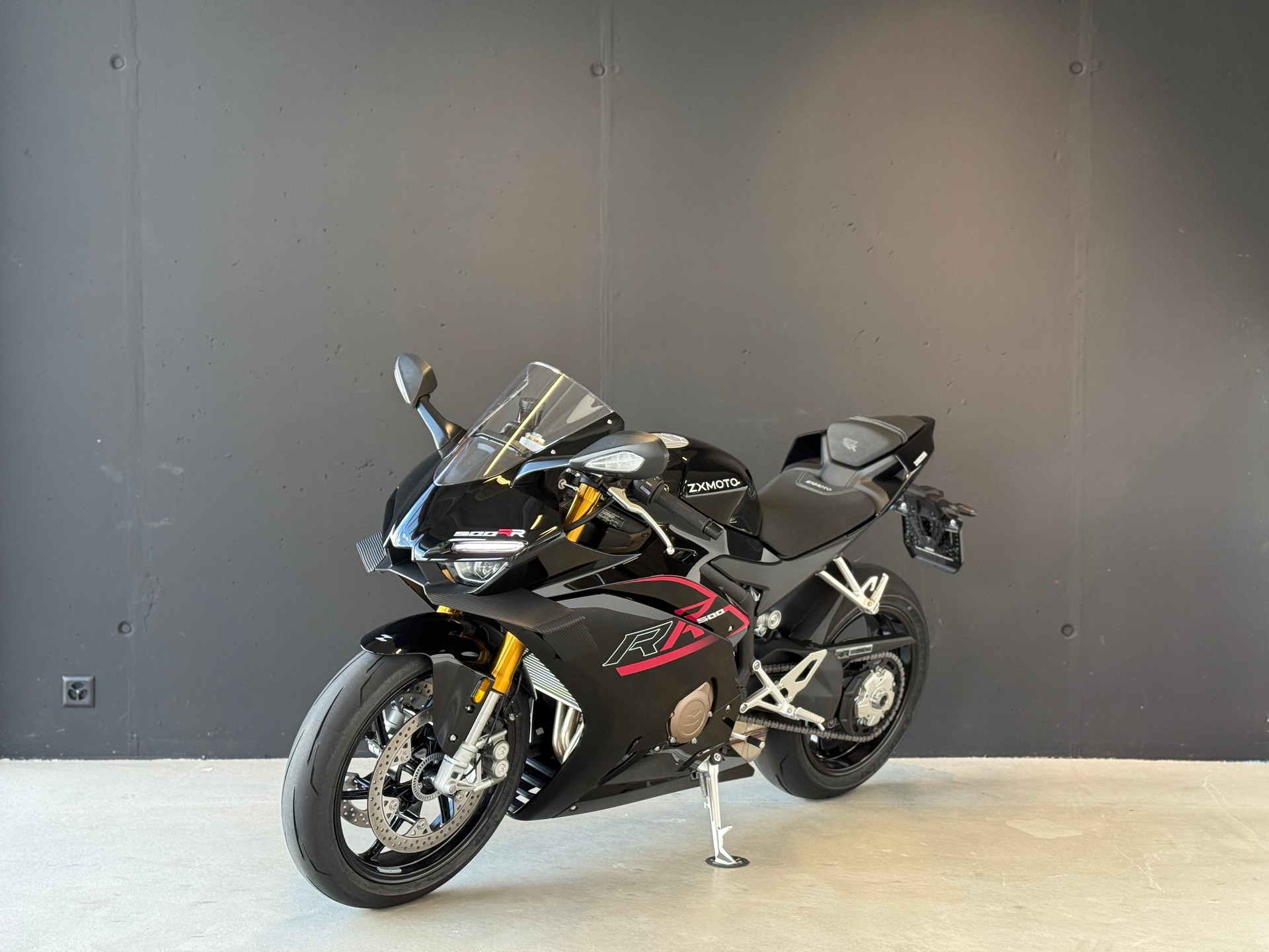ZXMOTO 500 RR auch als 35kw-showroom-element-2