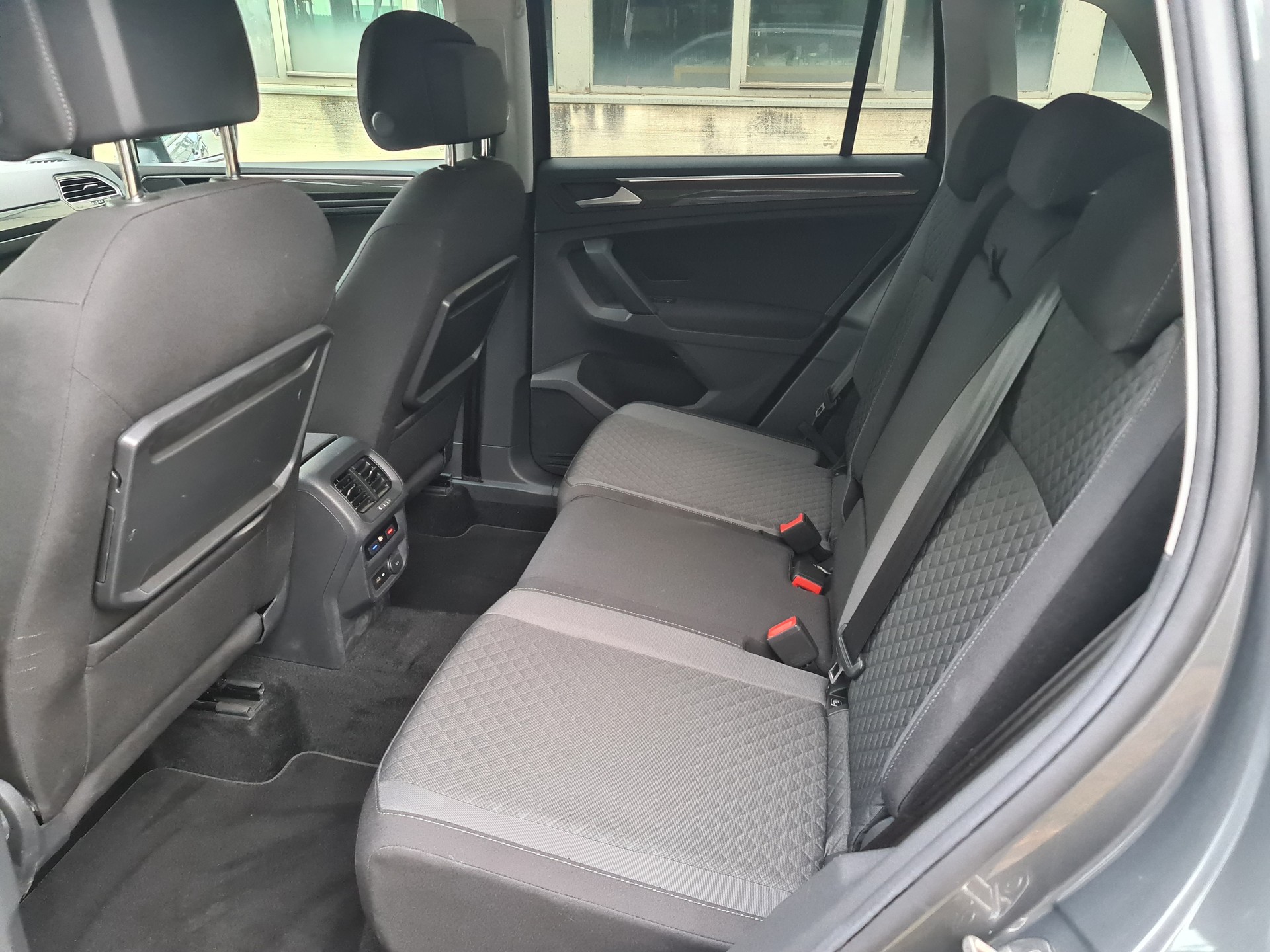 VW Tiguan 1.5TSI Evo Comfortline DSG-image-8