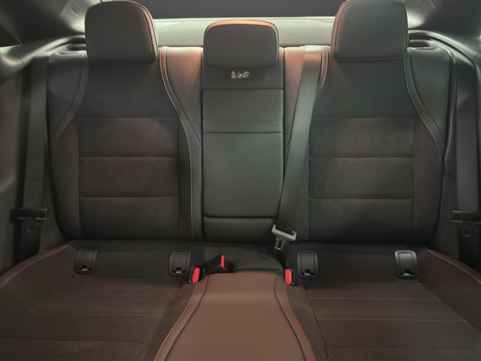 MERCEDES-BENZ CLA 220 4Matic 8G-DCT-image-14