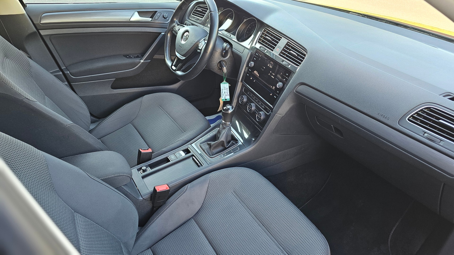 VW Golf 1.0 TSI Comfortline-image-11