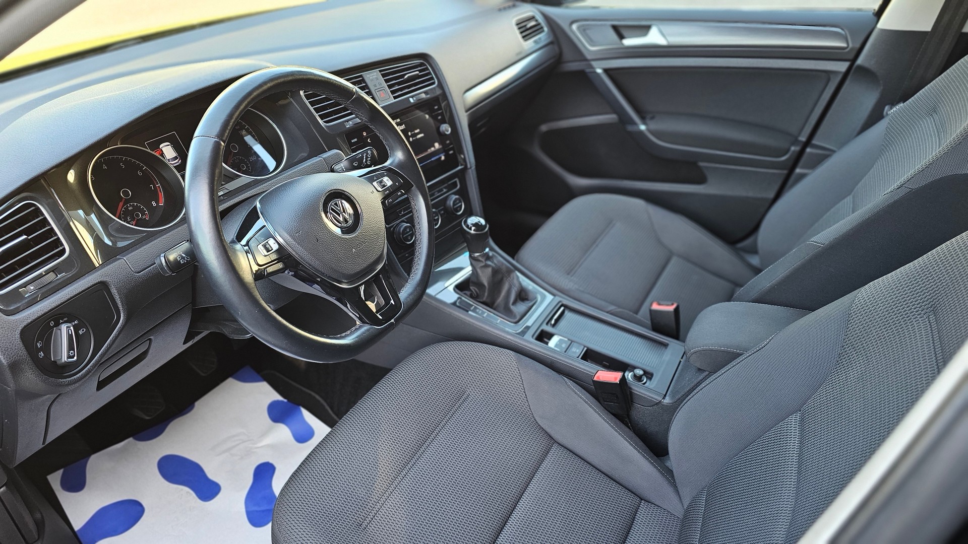 VW Golf 1.0 TSI Comfortline-image-9