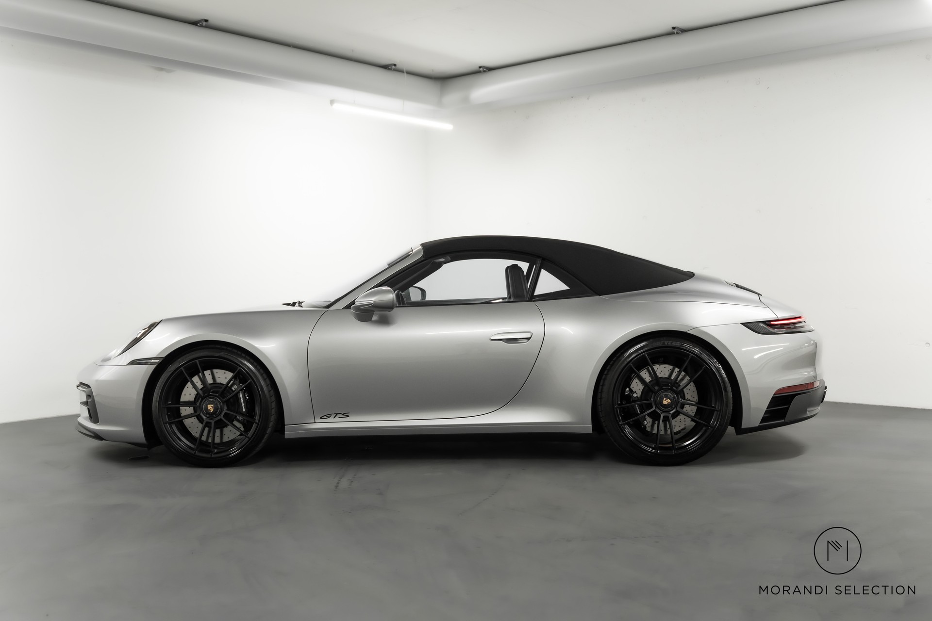 PORSCHE 911 Cabriolet 3.0 Carrera 4 GTS PDK-showroom-element-1