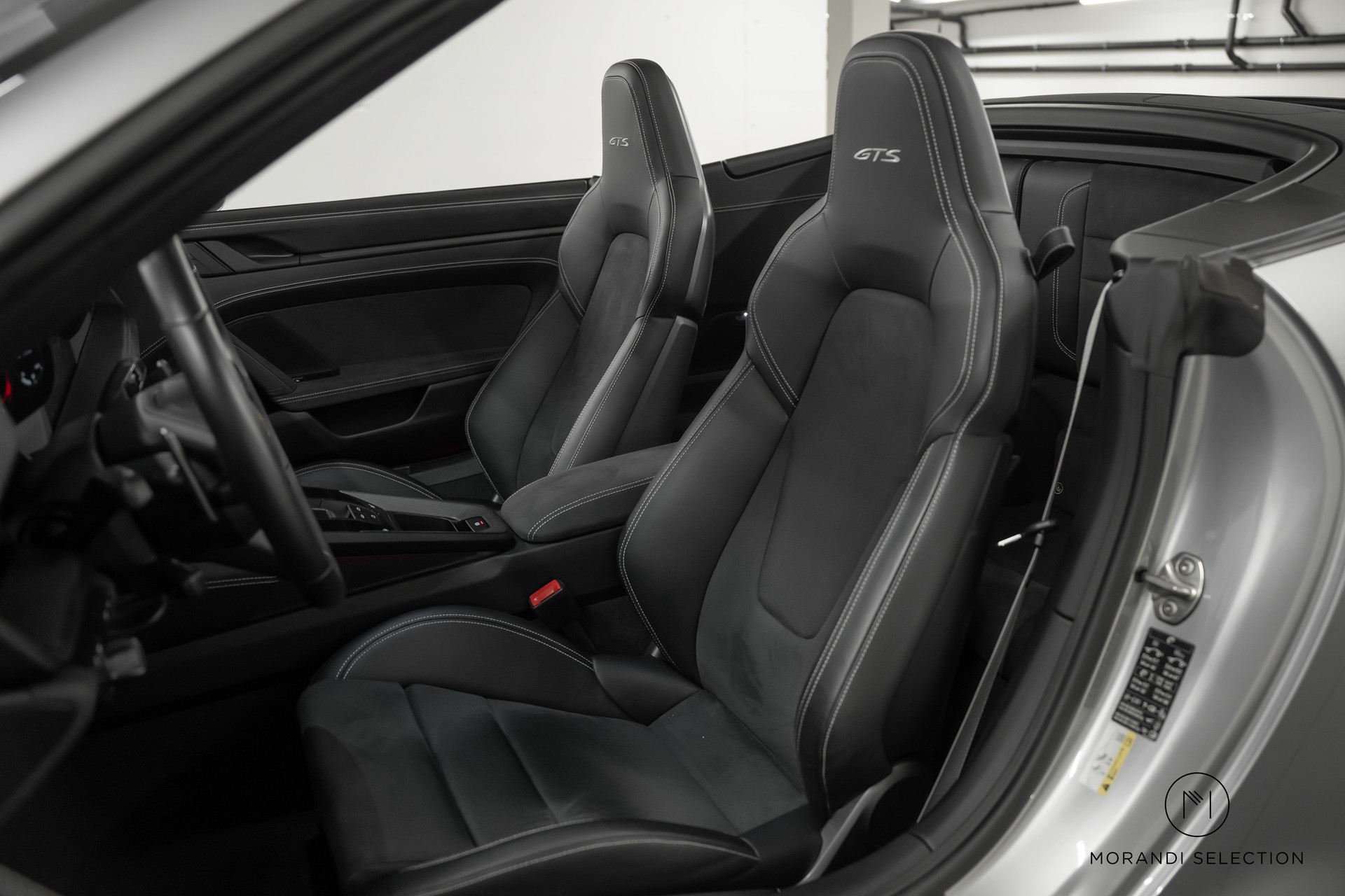 PORSCHE 911 Cabriolet 3.0 Carrera 4 GTS PDK-image-14