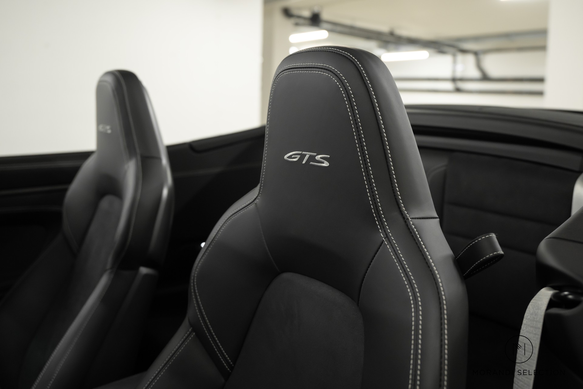 PORSCHE 911 Cabriolet 3.0 Carrera 4 GTS PDK-image-16