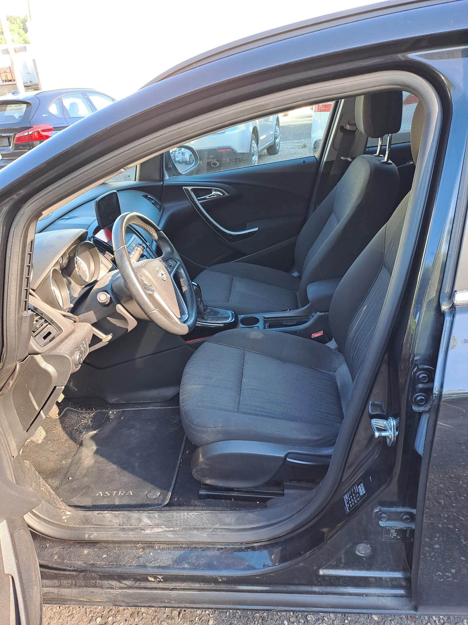 OPEL Astra SportsTourer 1.4i 16V Turbo-image-8